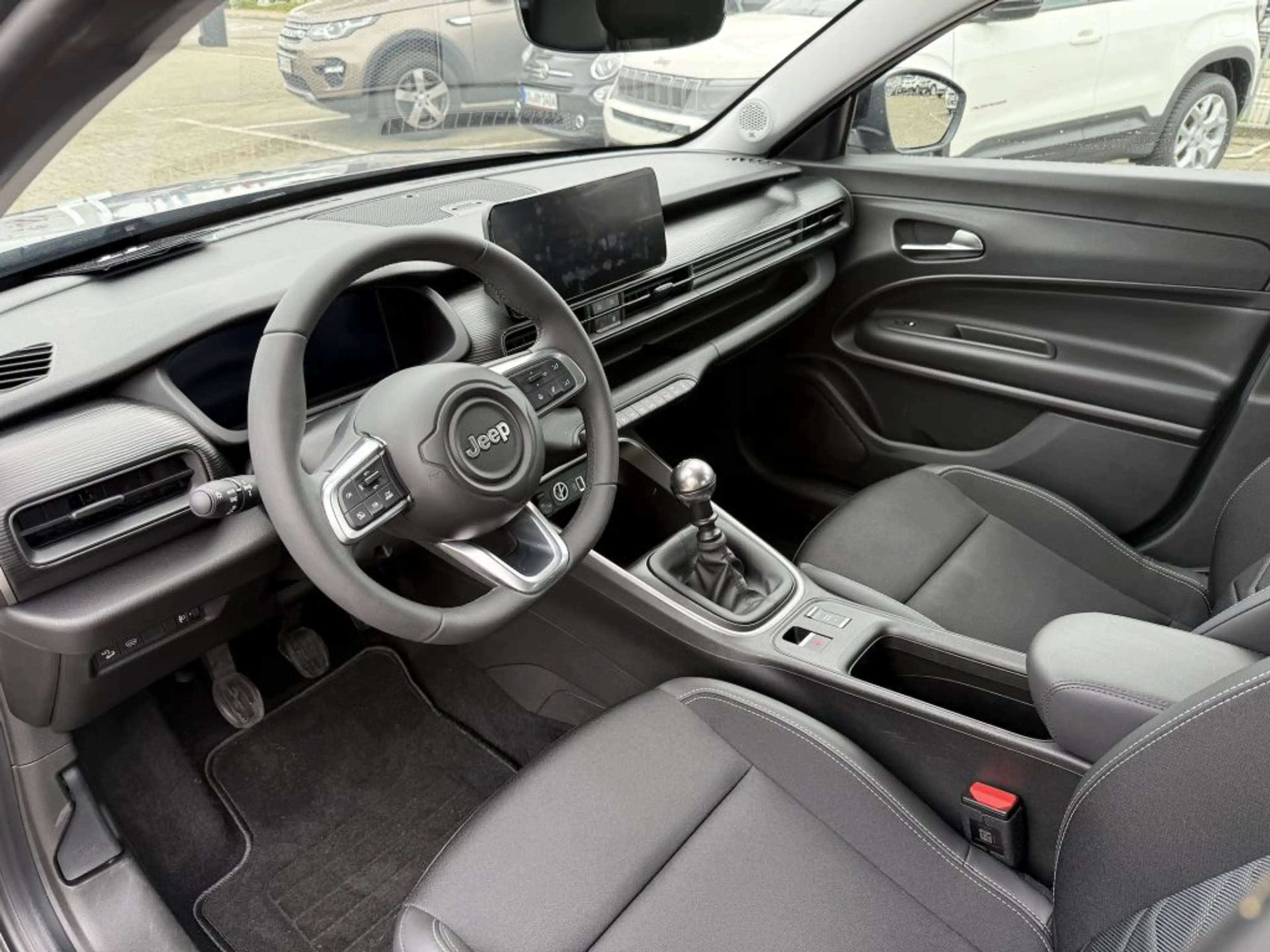 Jeep Avenger 1.2 GSE T3 Turbo-Benzin GDI Altitude — photo 11