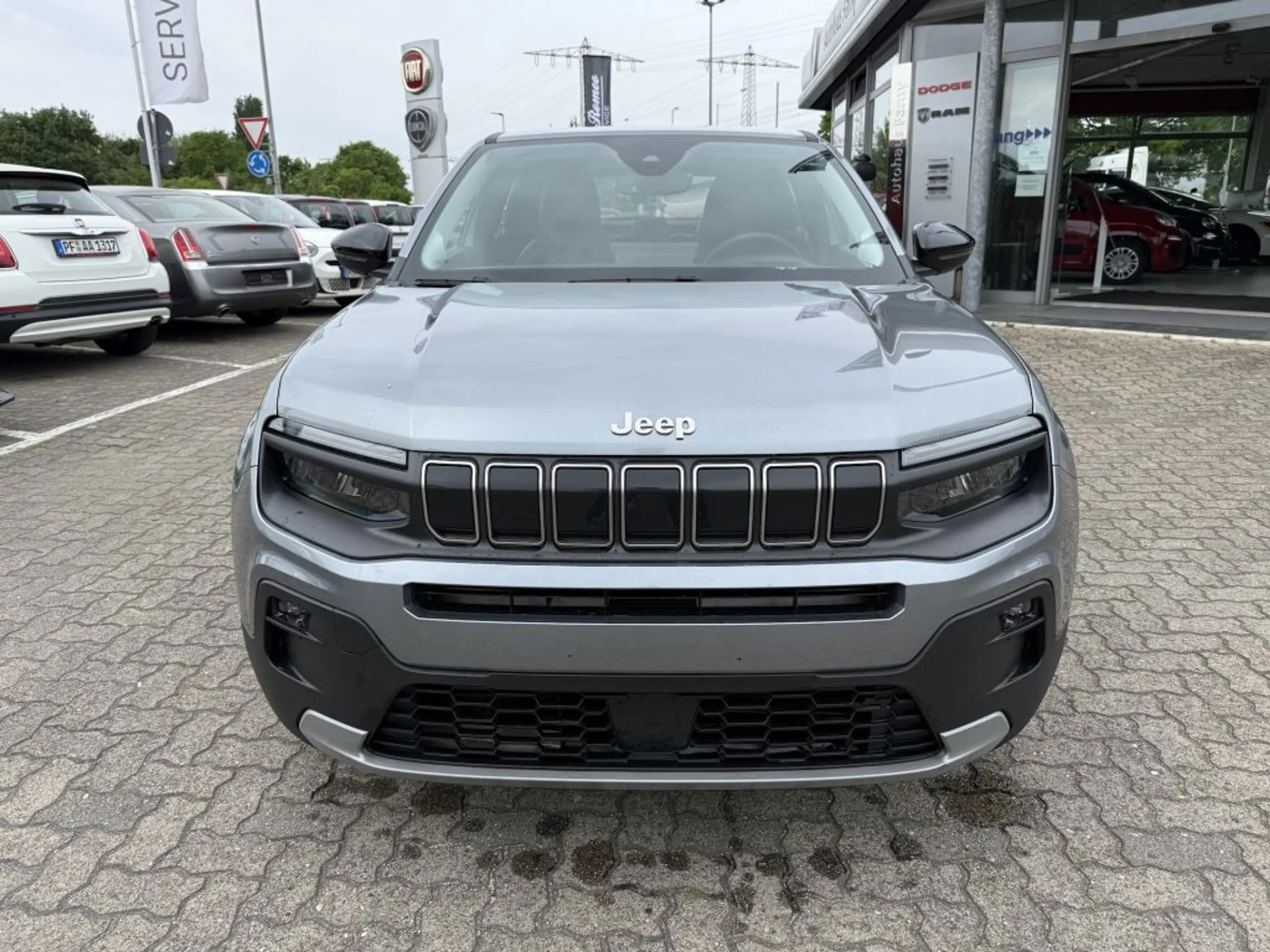 Jeep Avenger 1.2 GSE T3 Turbo-Benzin GDI Altitude — photo 2