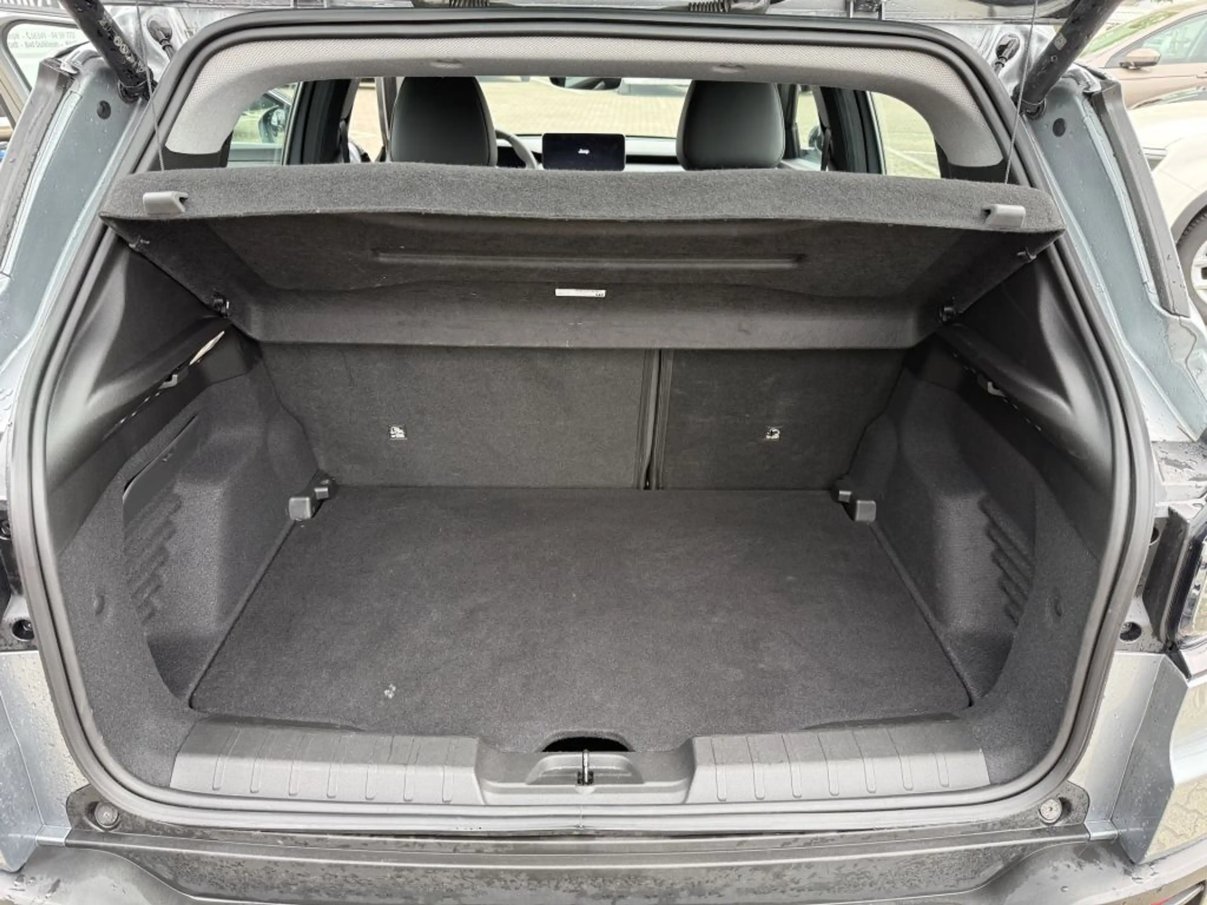 Jeep Avenger 1.2 GSE T3 Turbo-Benzin GDI Altitude — photo 14