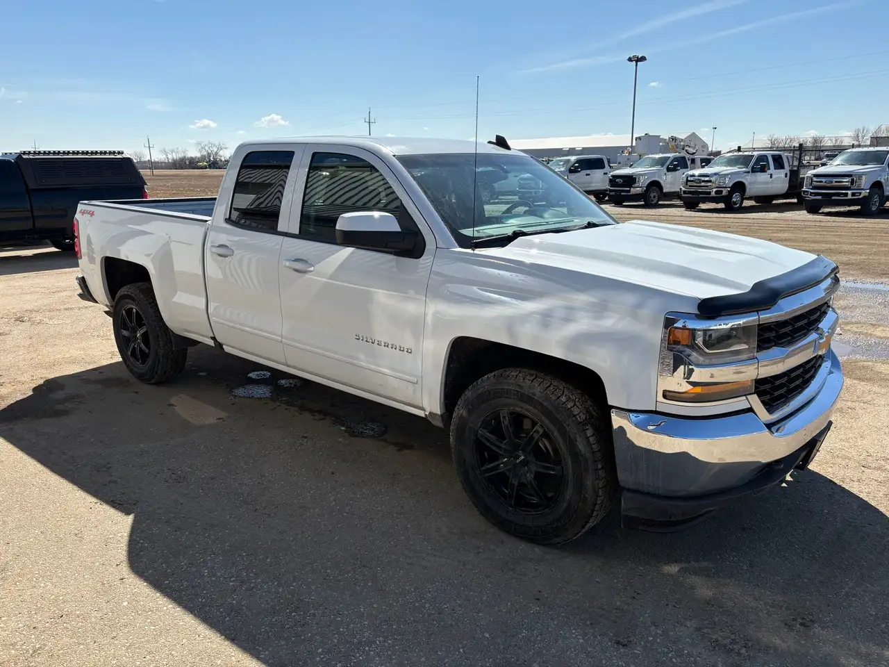 Chevrolet Silverado 1500 снимка Chevrolet Silverado 1500