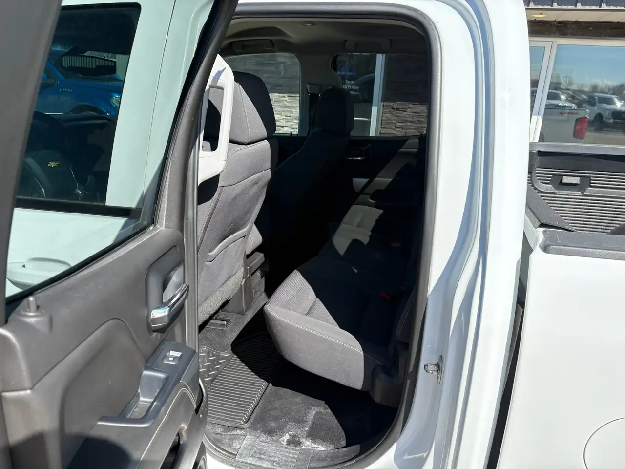 Chevrolet Silverado 1500 снимка Chevrolet Silverado 1500