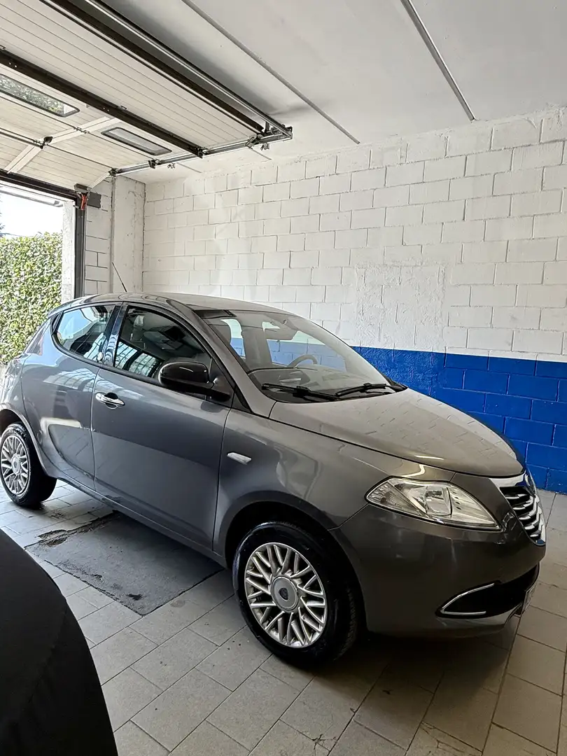 Lancia Ypsilon 0.9 t.air Gold s&s 85cv - 2