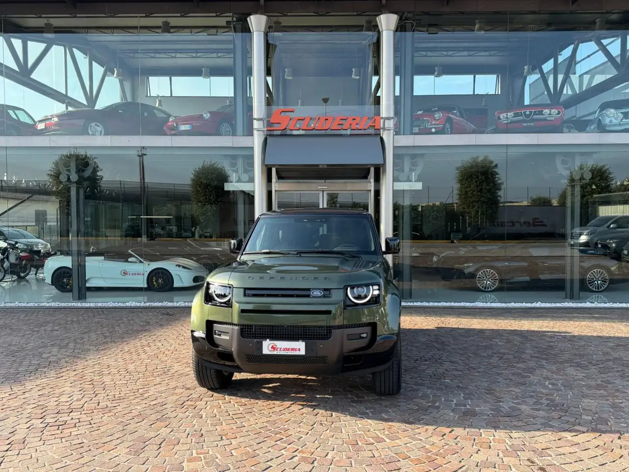 Land Rover Defender