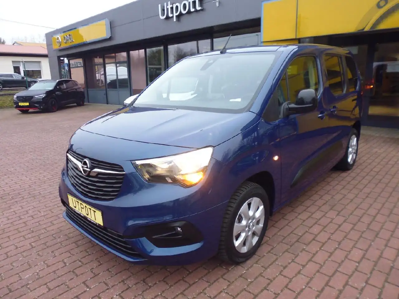 Opel Combo-e Life