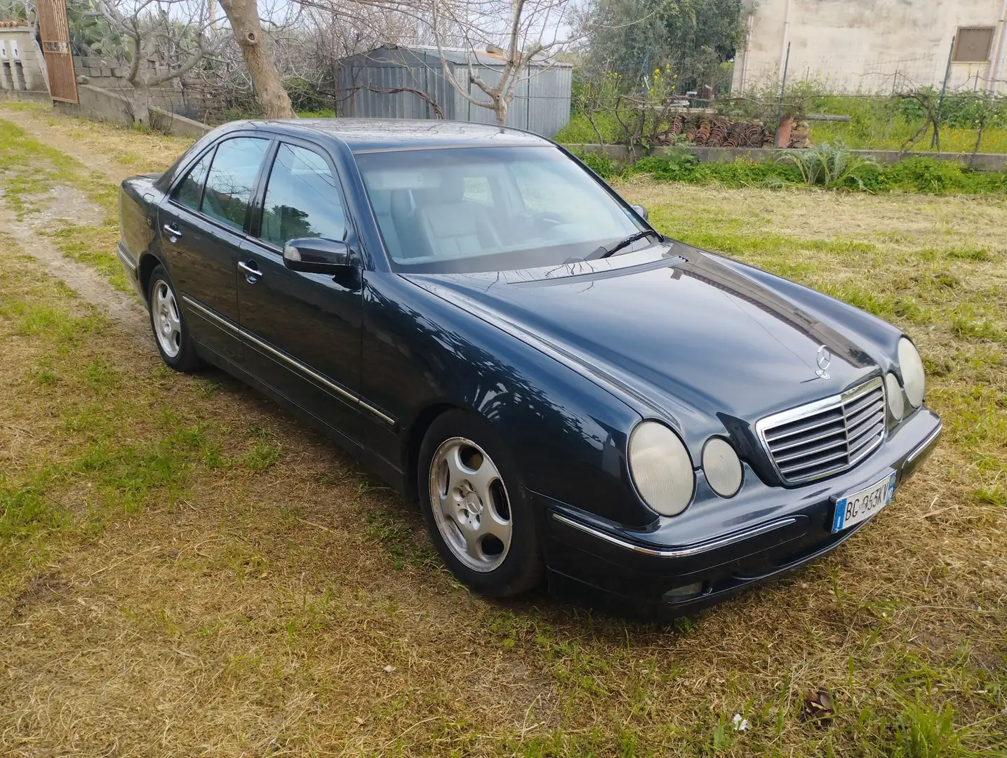Mercedes-Benz E 270 td cdi Avantgarde Синій - 1