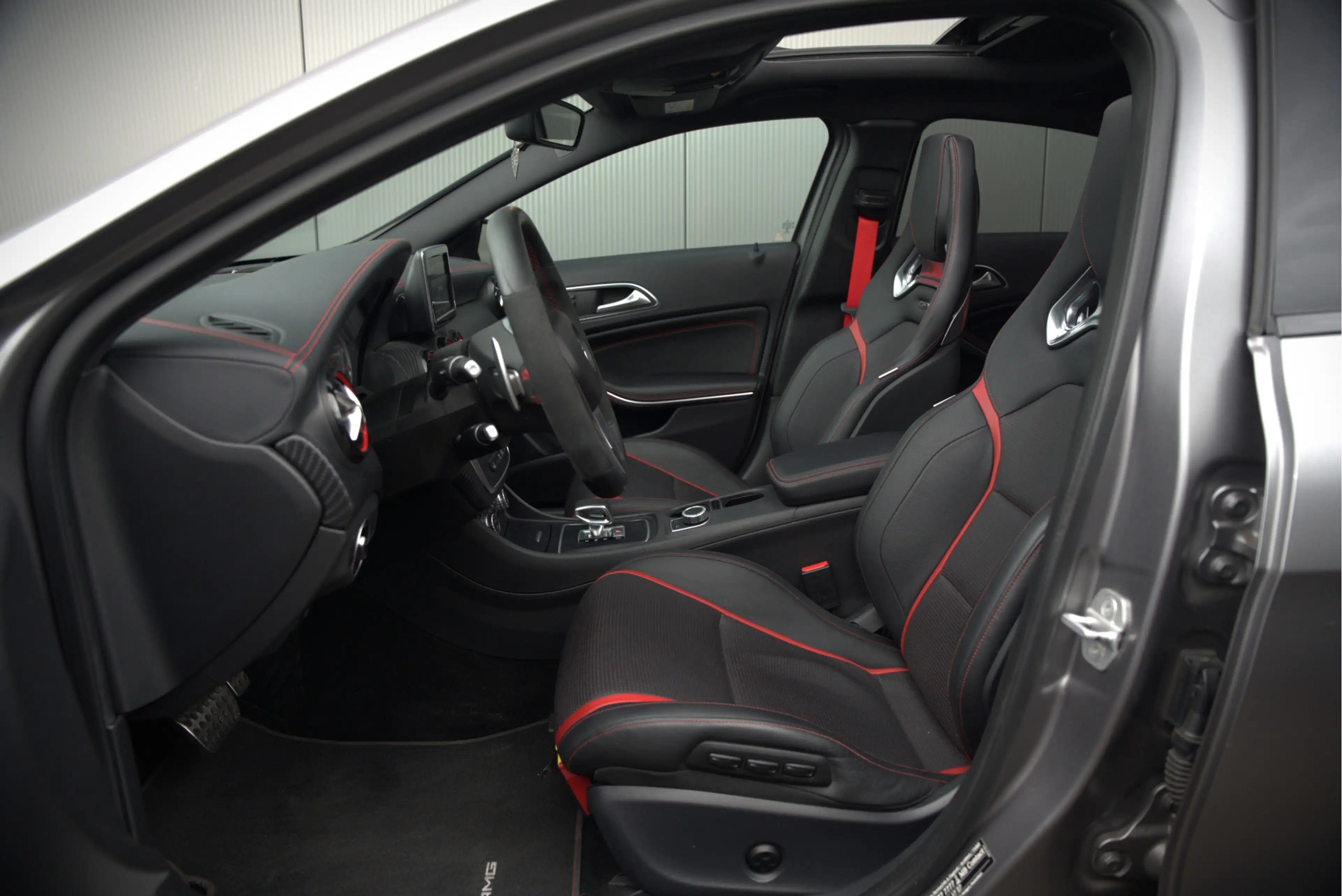 Mercedes-Benz A 45 AMG 4MATIC | Magno | Stoelverwarming | Panoramadak | A — photo 33