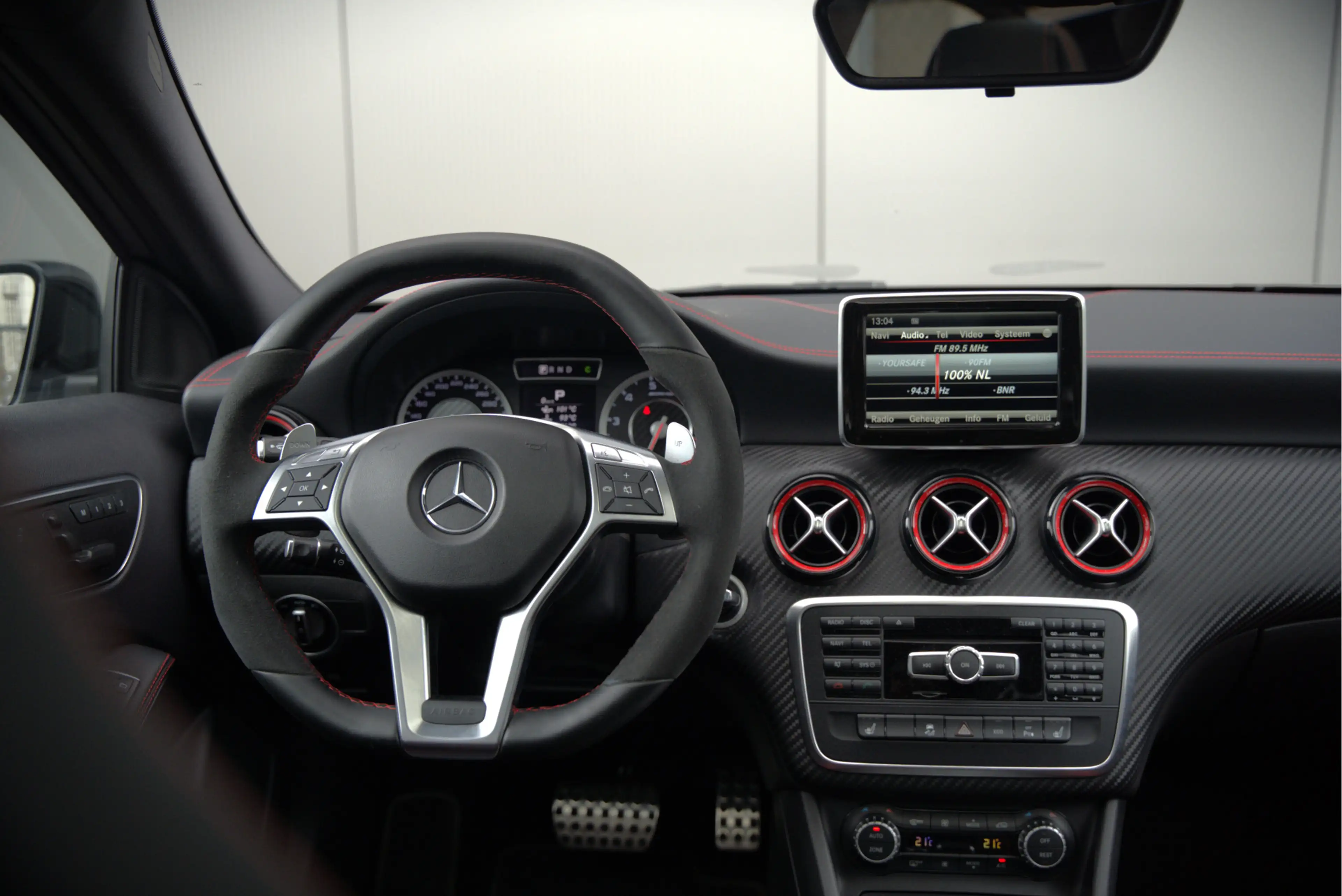 Mercedes-Benz A 45 AMG 4MATIC | Magno | Stoelverwarming | Panoramadak | A — photo 49