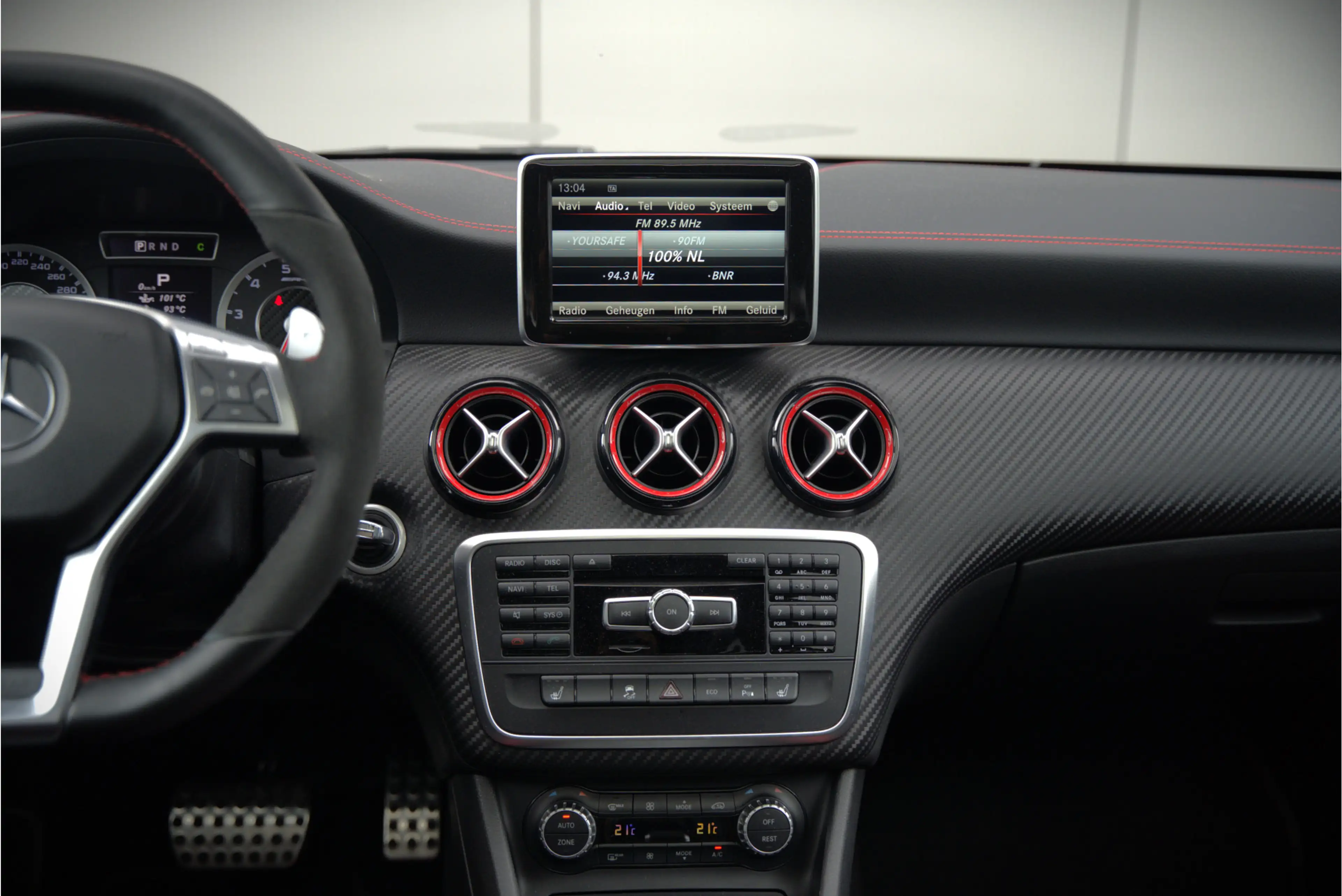 Mercedes-Benz A 45 AMG 4MATIC | Magno | Stoelverwarming | Panoramadak | A — photo 50