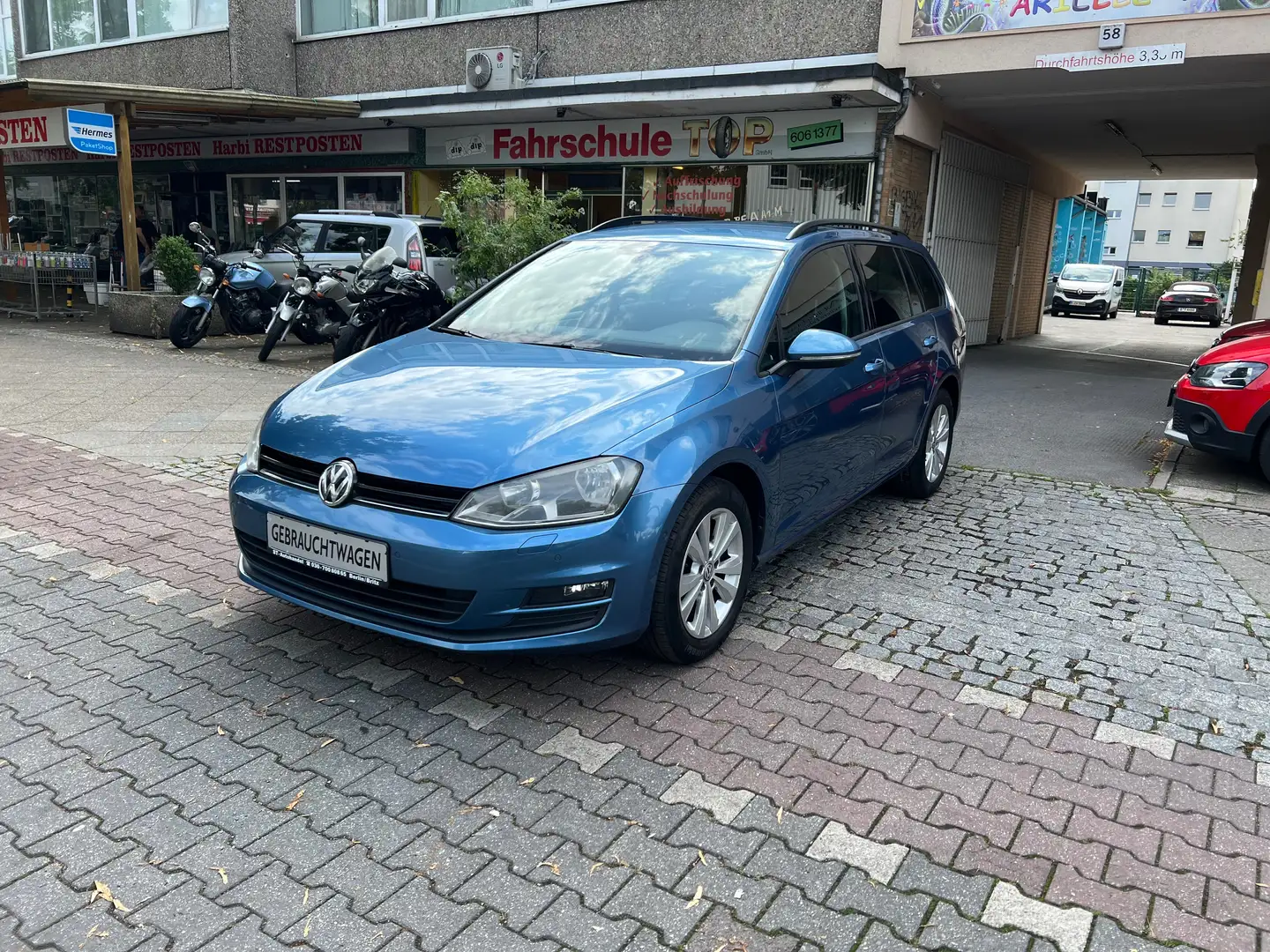 Volkswagen Golf Variant Comfortline BMT/DSG/Klimatr./2.Hand/PDC/Alufelgen Albastru - 2