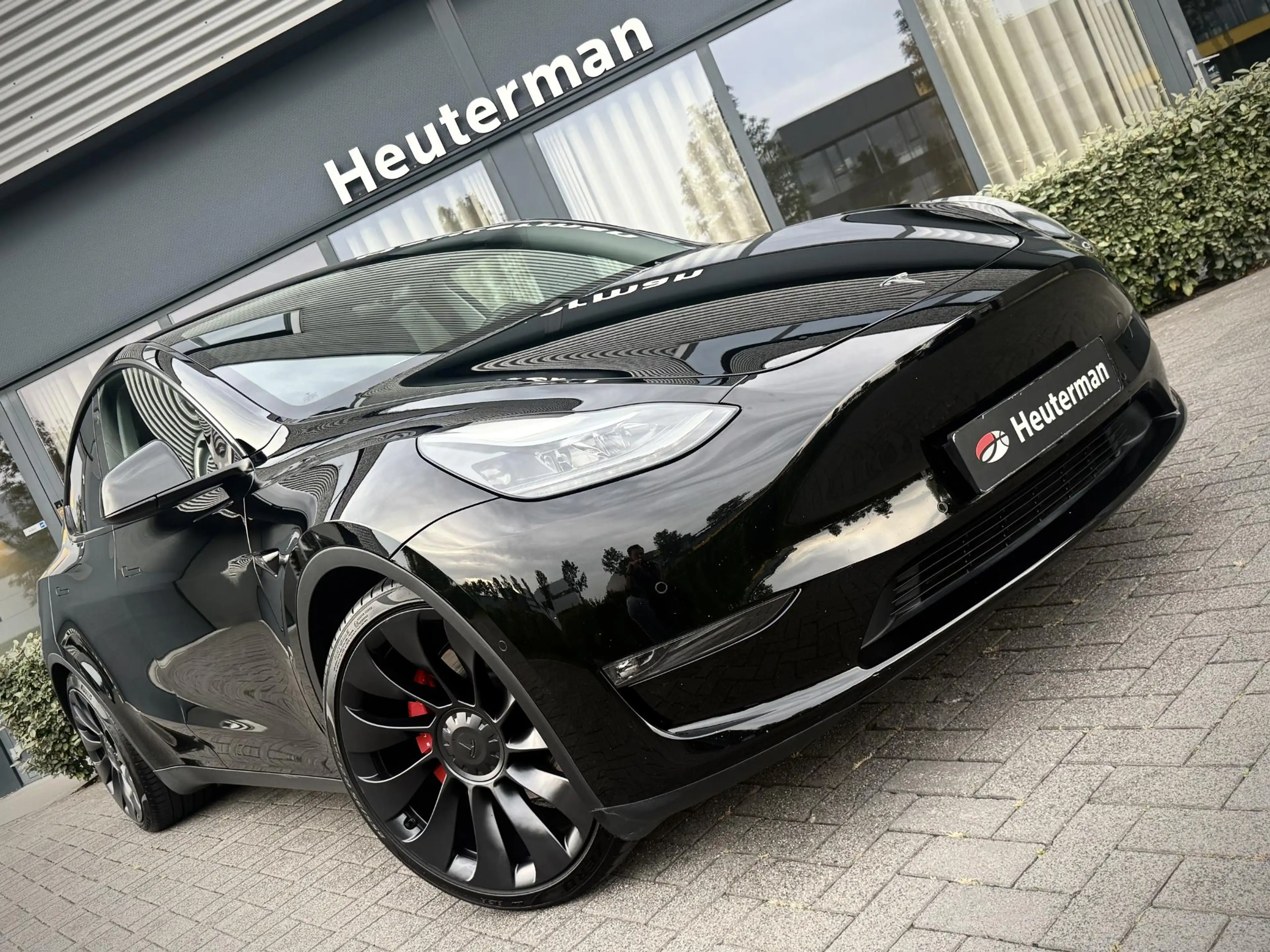 Tesla Model Y Performance AWD/Pano/Autopilot — photo 7