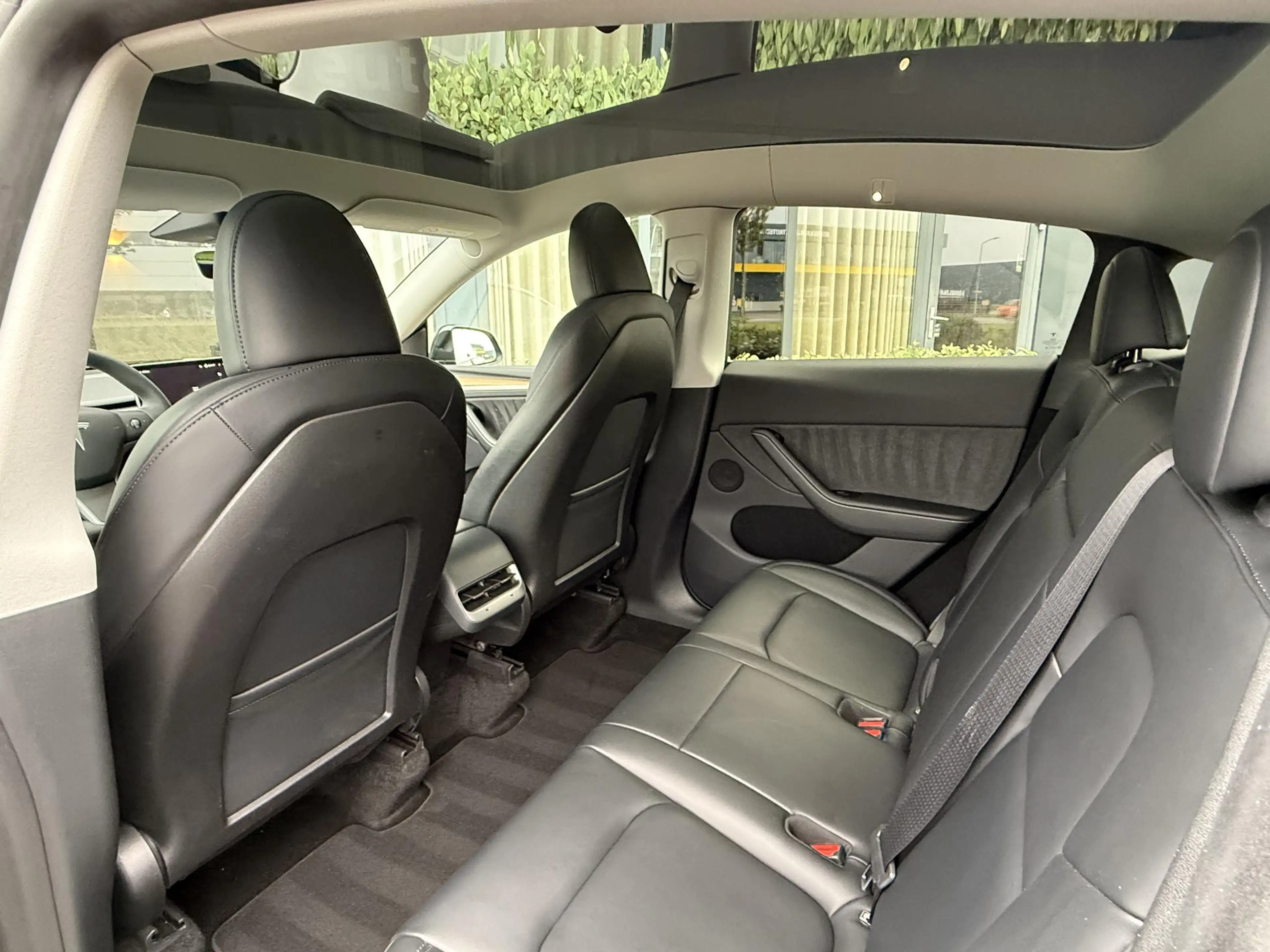 Tesla Model Y Performance AWD/Pano/Autopilot — photo 4