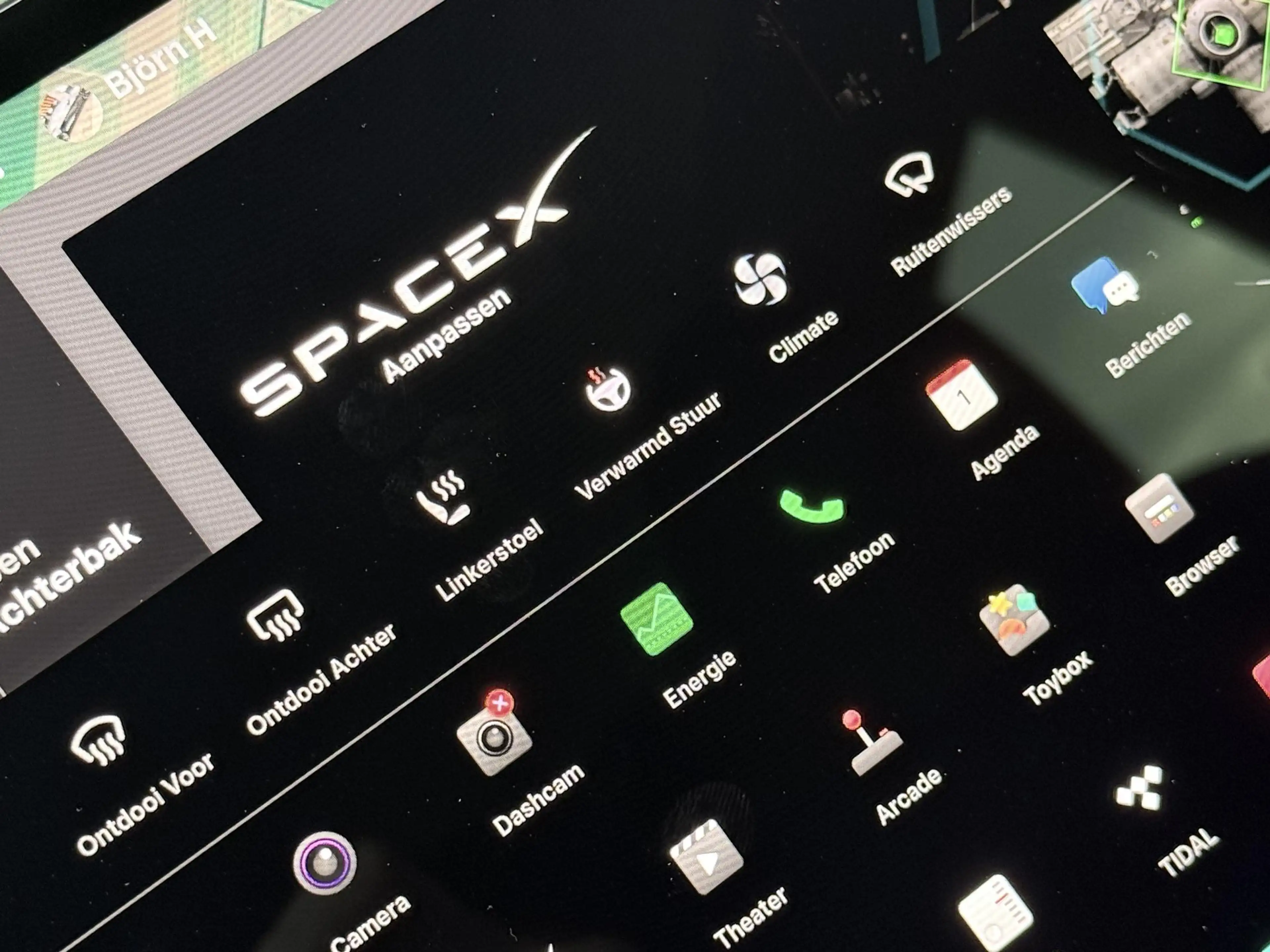 Tesla Model Y Performance AWD/Pano/Autopilot — photo 29