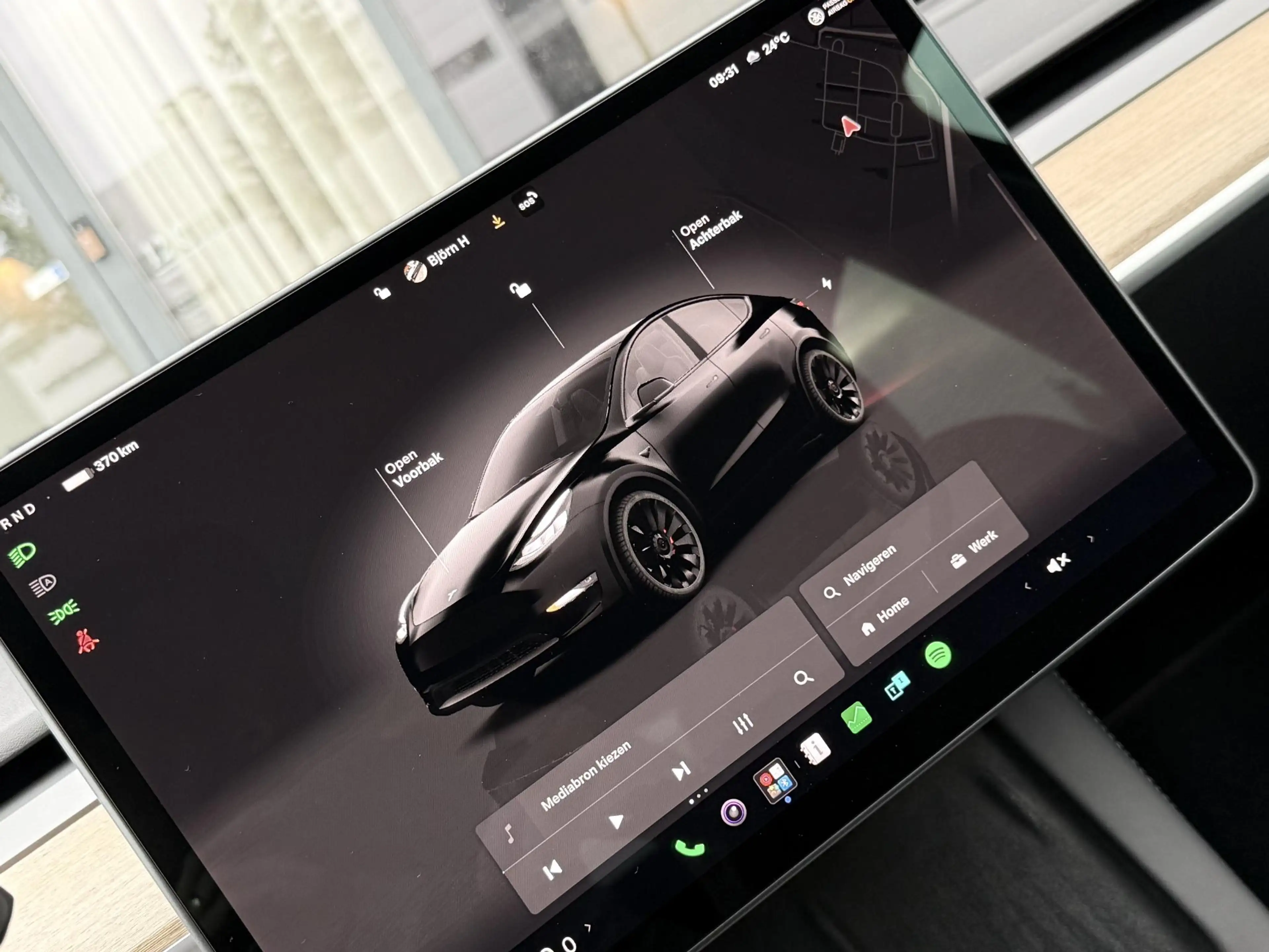 Tesla Model Y Performance AWD/Pano/Autopilot — photo 21