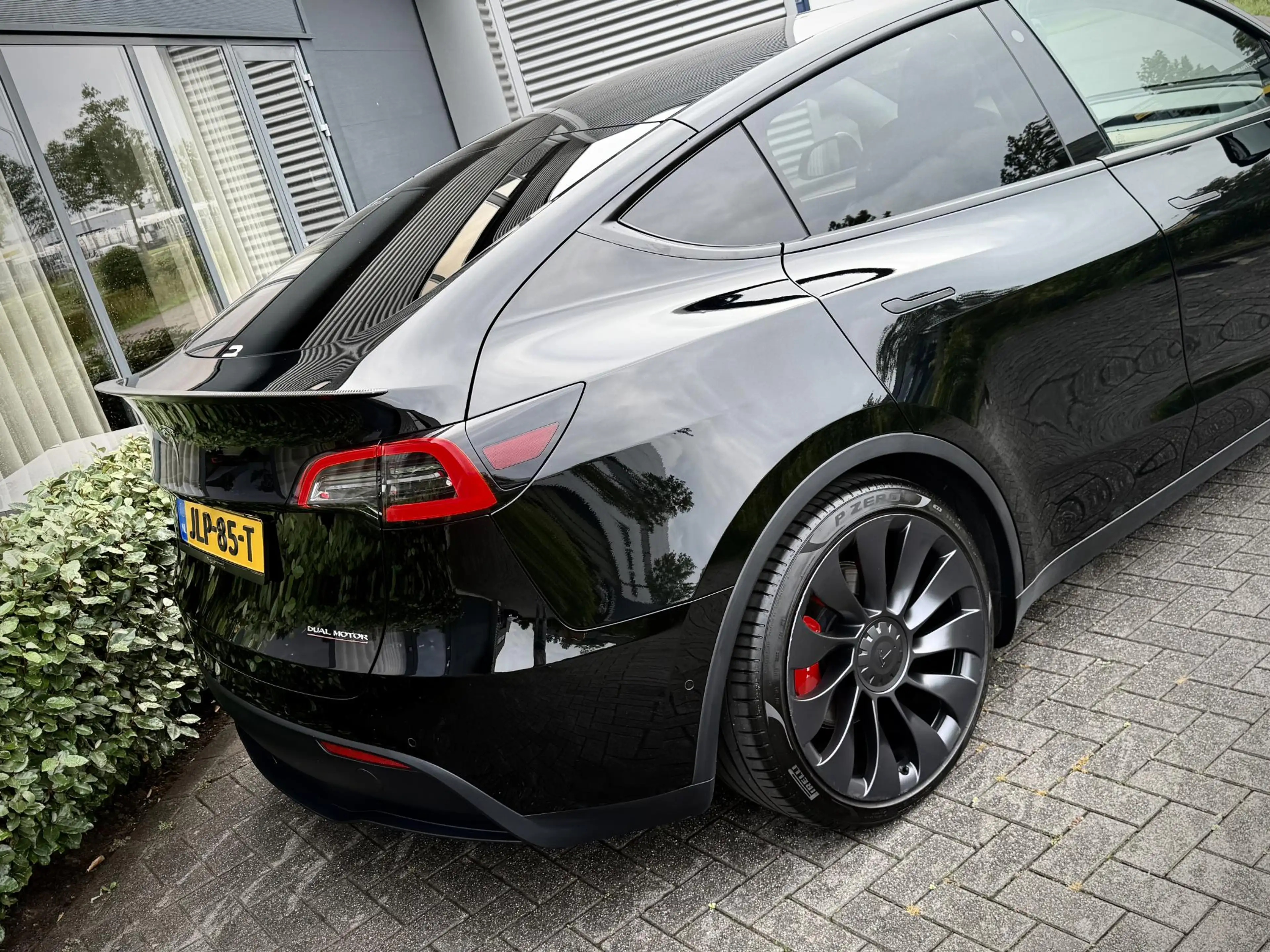 Tesla Model Y Performance AWD/Pano/Autopilot — photo 12