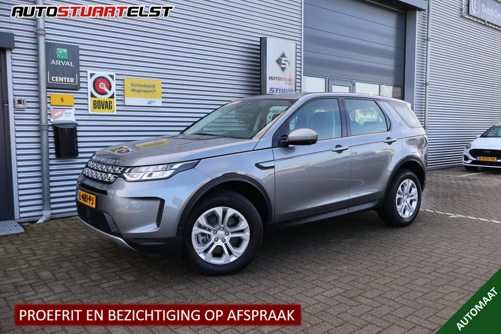 Land Rover Discovery Sport P300e 1.5 S 360' Cam | PDC | Achteruitrij camera | Grau - 1