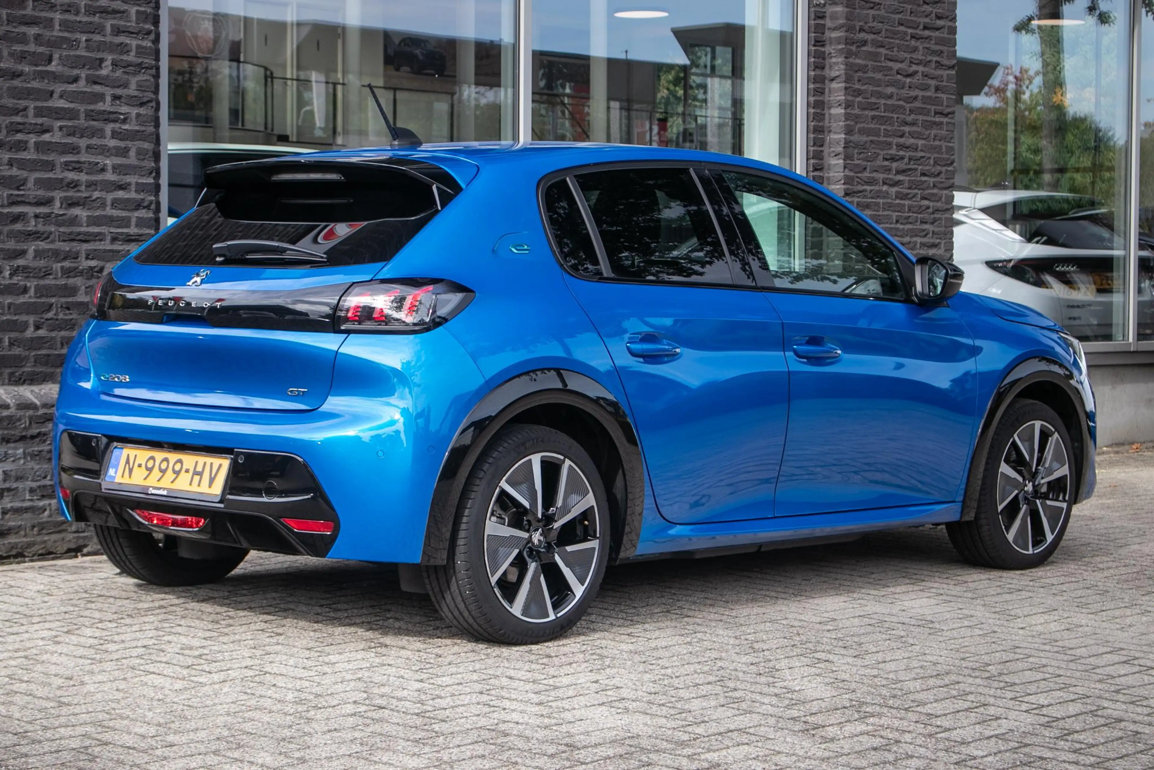 Peugeot e-208 EV GT Pack 50 kWh | SOH 90% | 3 fase laden — photo 2
