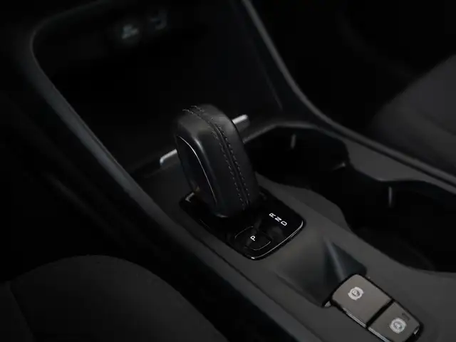 Volvo XC40 view 12