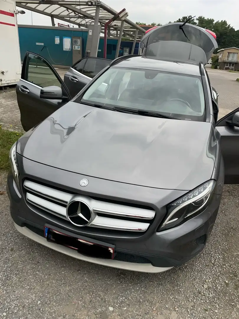 Mercedes-Benz GLA 200 GLA 200 - 2