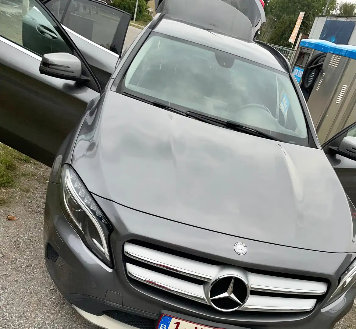 Mercedes-Benz GLA 200 GLA 200 - 1