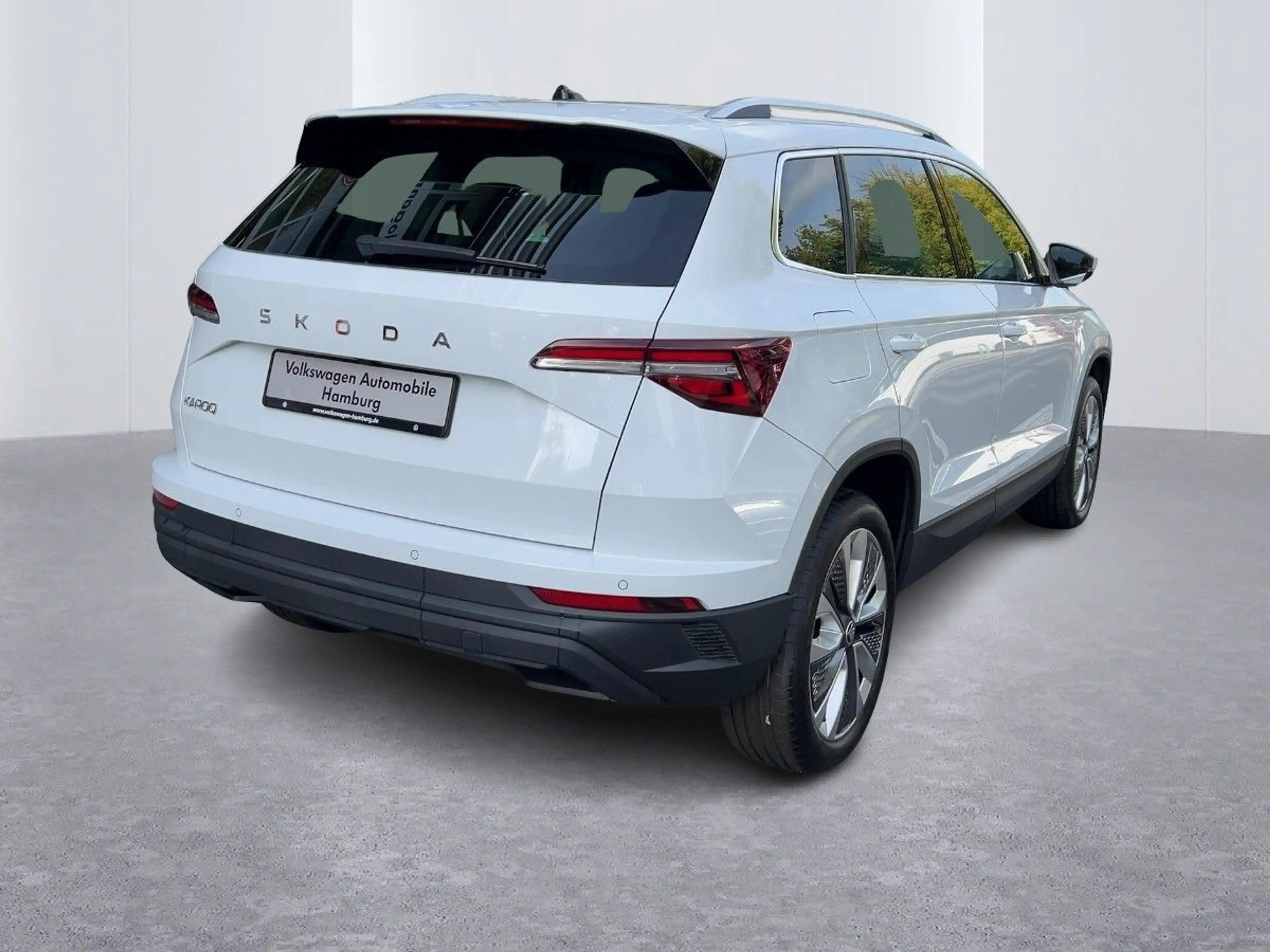 Skoda Karoq Selection 1.5 TSI DSG Navi Rückfahrkamera — photo 3