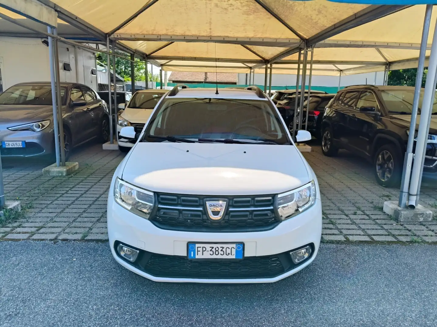 Dacia Logan MCV 1.5 dCi 8V 90CV Start&Stop Essential Bianco - 2