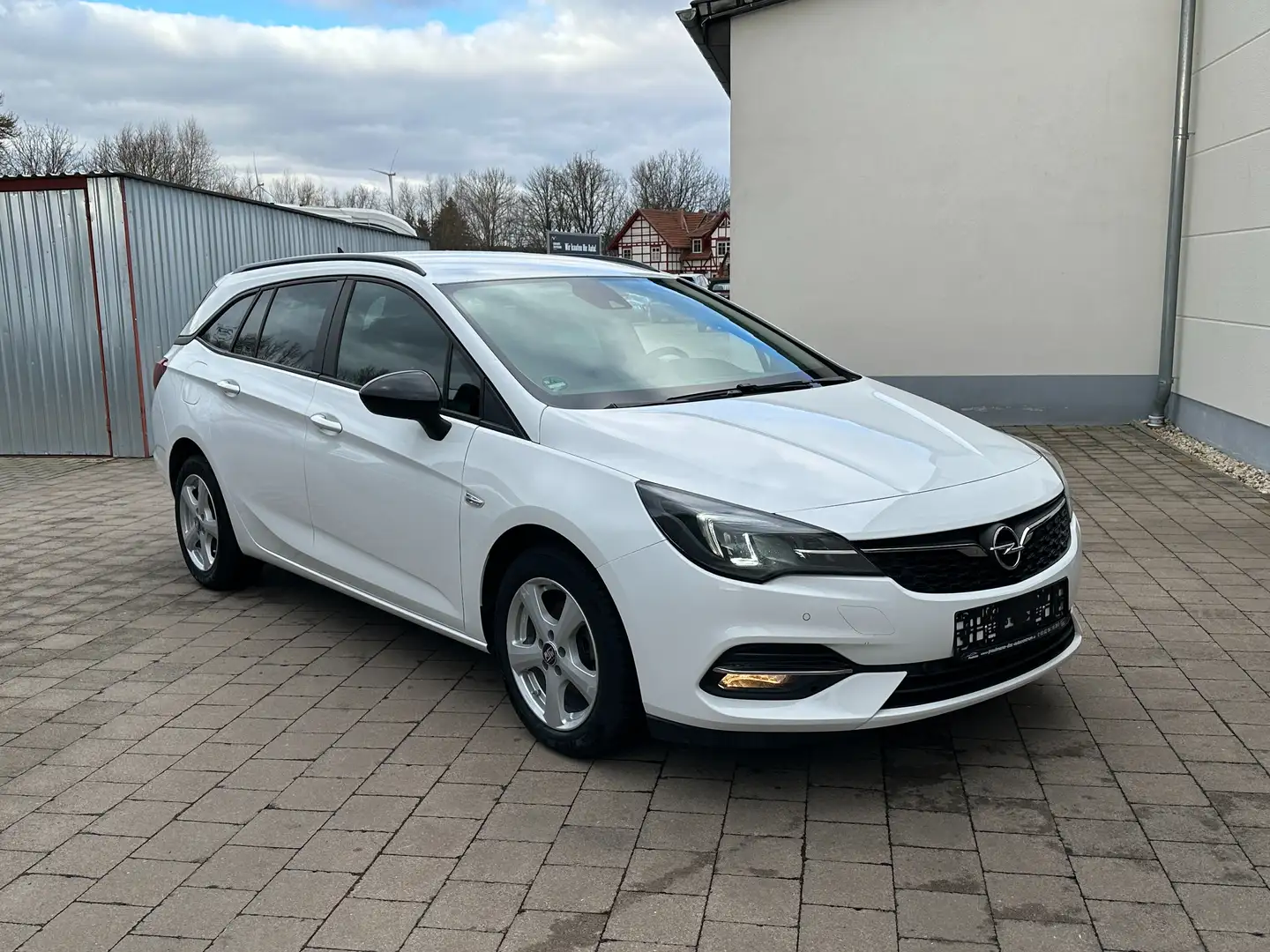 Opel Astra 1.5 D Sports Tourer Aut. Business Edition Navi*LED Weiß - 2