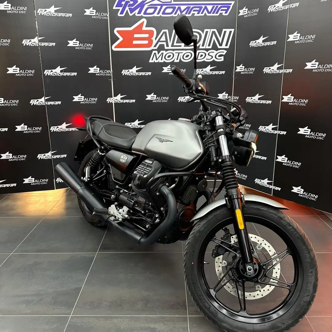 Moto Guzzi V 7 MOTO GUZZI V 7 STONE - 2