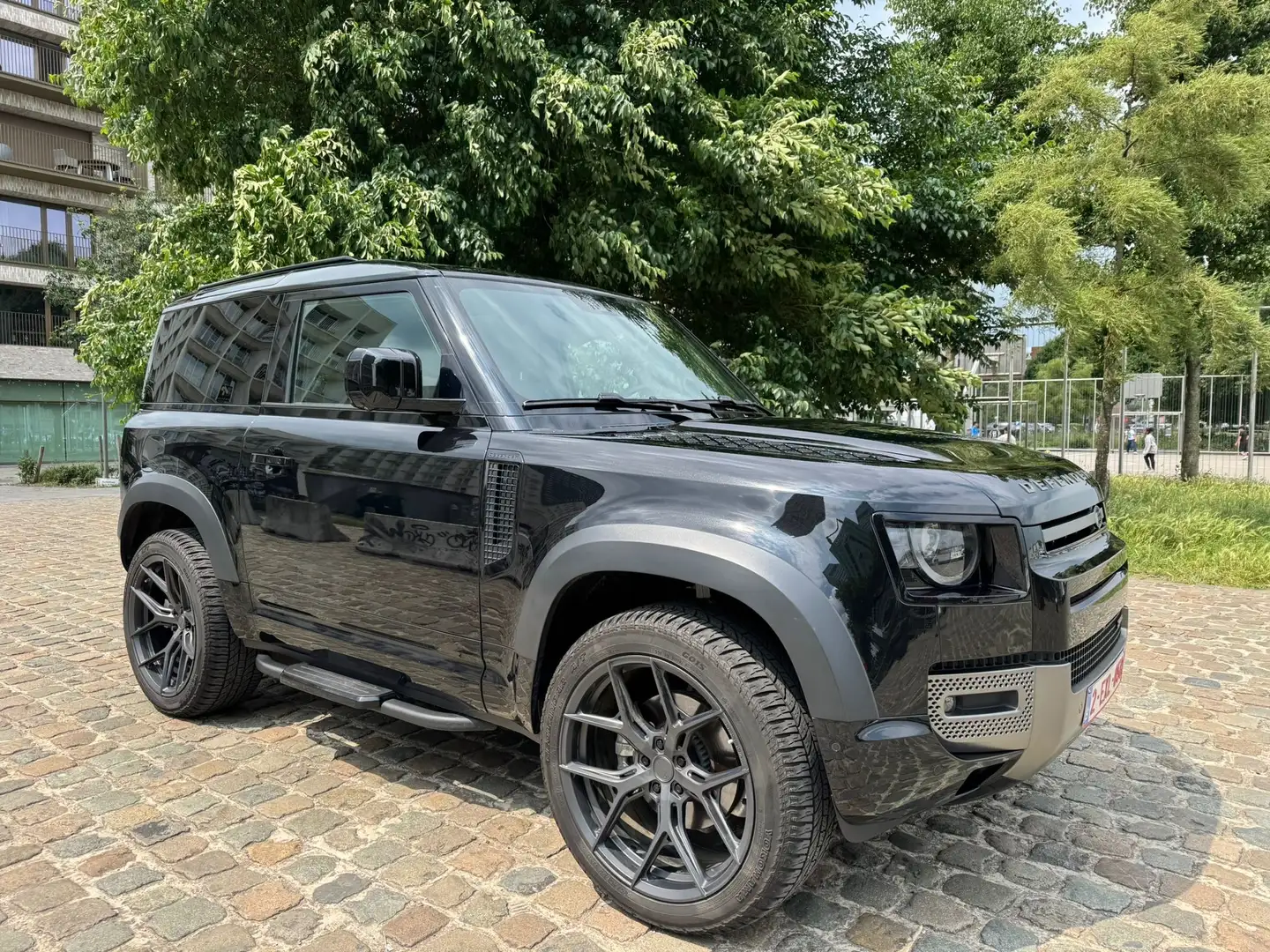 Land Rover Defender Defender 90 D200 X-Dynamic SE Noir - 1