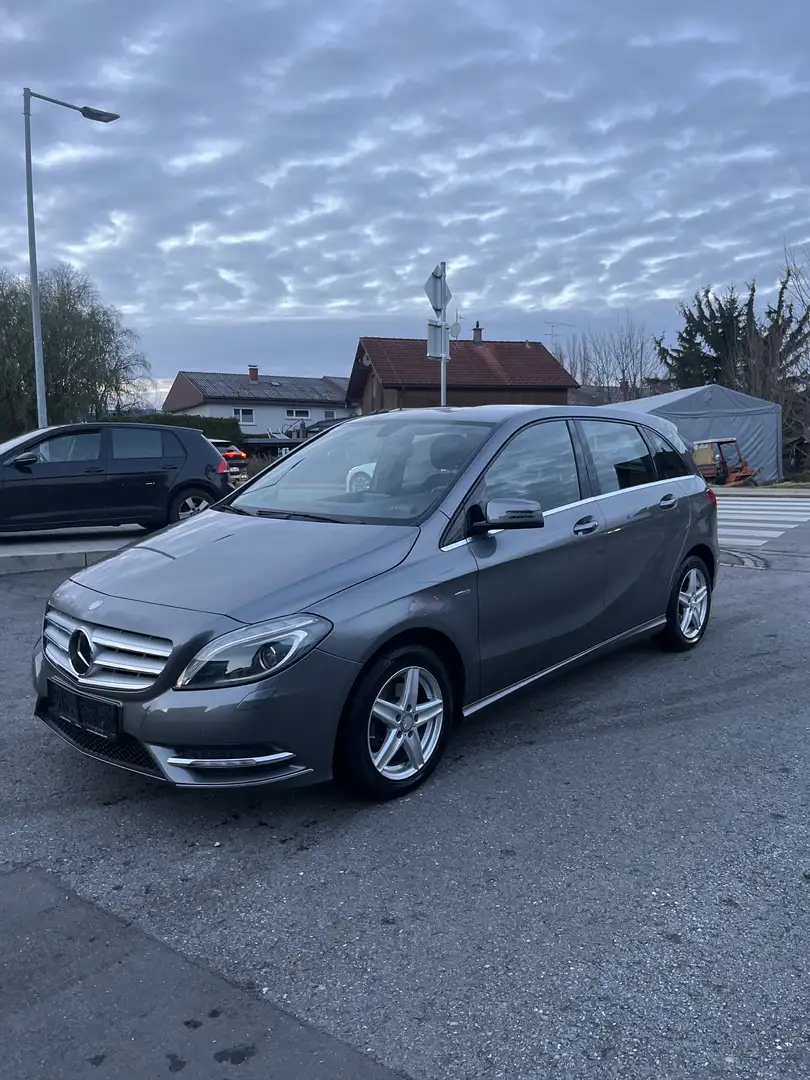 Mercedes-Benz B 200 B 200 (246.243) Grau - 1