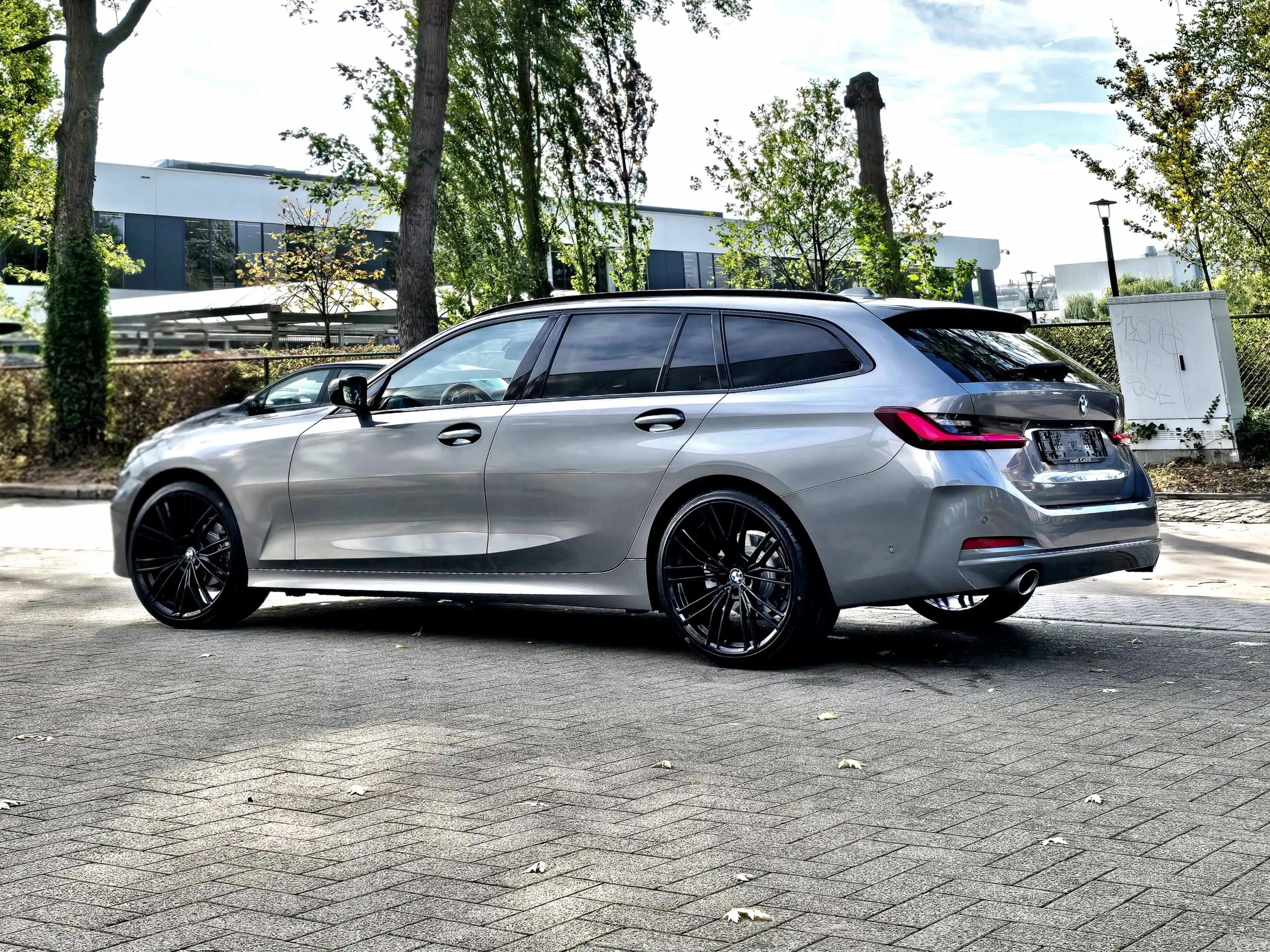 BMW 318 IA Cognac SportLeder-F1 Schakelhendels-Widescreen-AdaptLed-Ambiance-Camera-Prvacy Glass. — photo 10