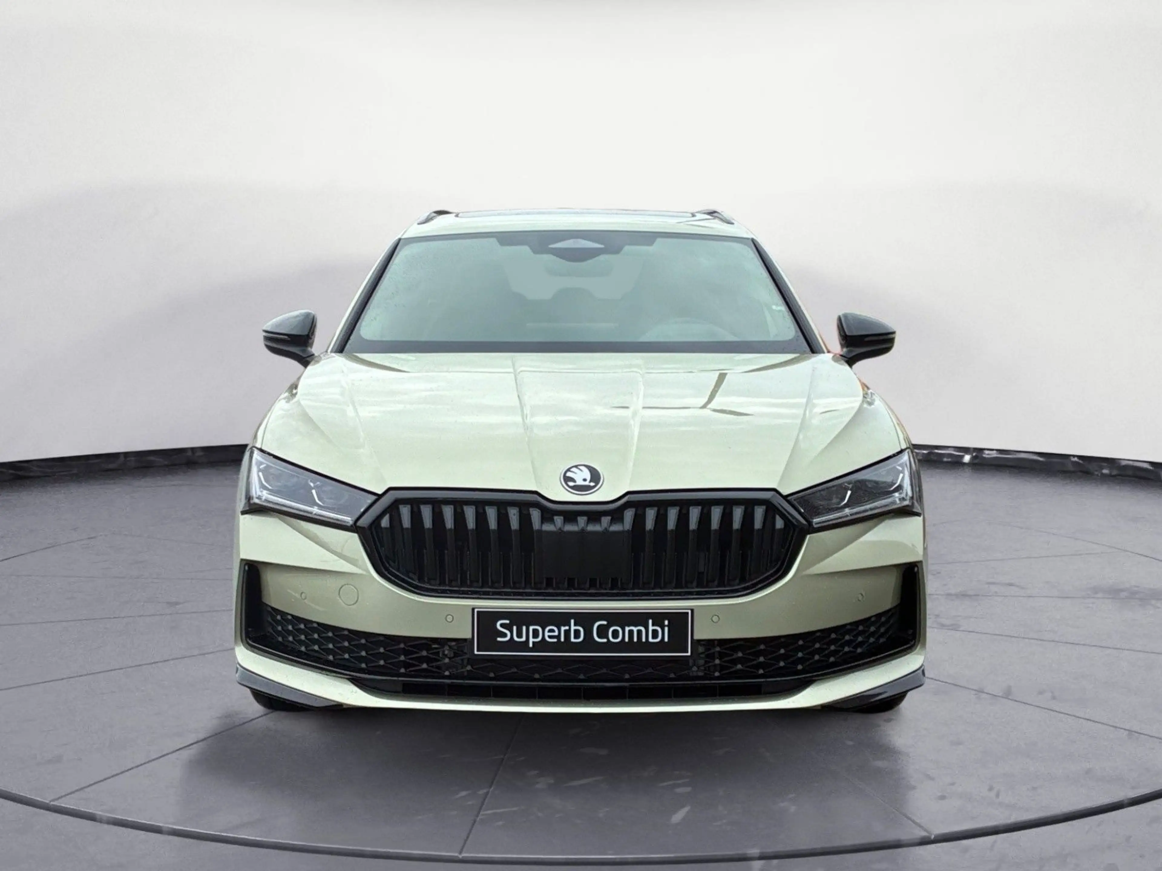Skoda Superb Combi Sportline 2,0 TDI 7-Gang-DSG 4x4 — photo 3