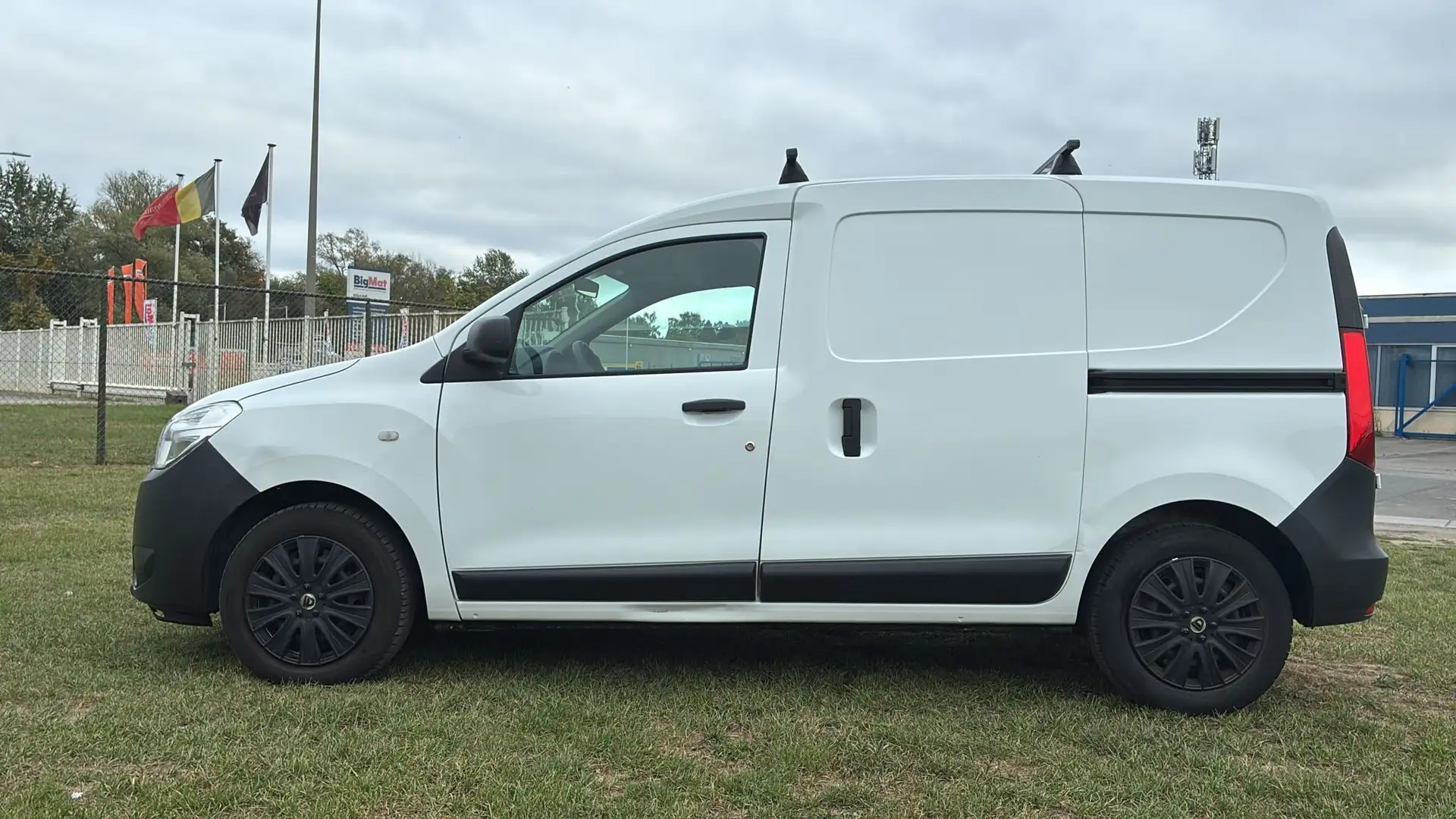 Dacia Dokker ✅ Dokker Express dCi 75 ( Start stop ) Wit - 2
