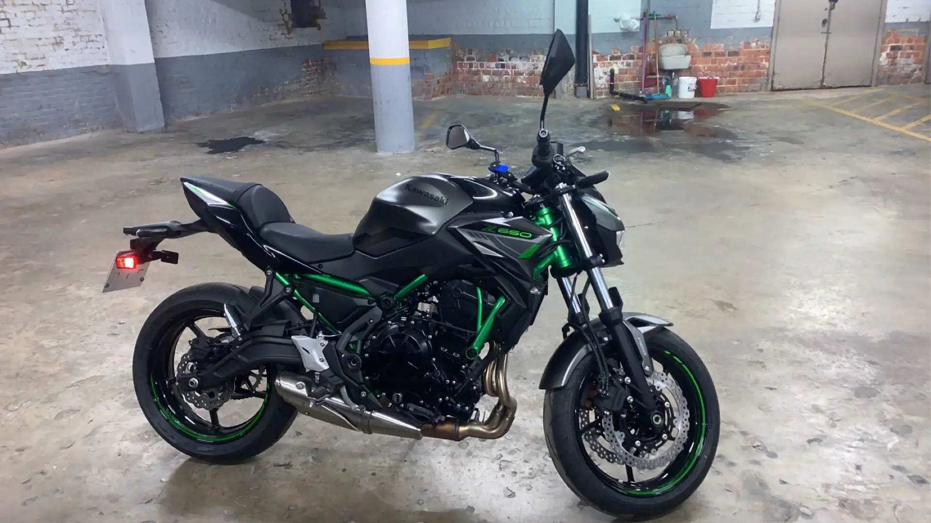 Kawasaki Z 650 - 2