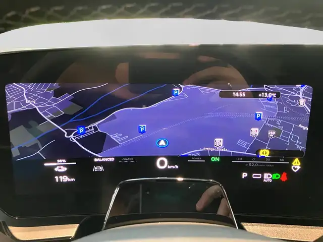 Audi E-Tron view 10