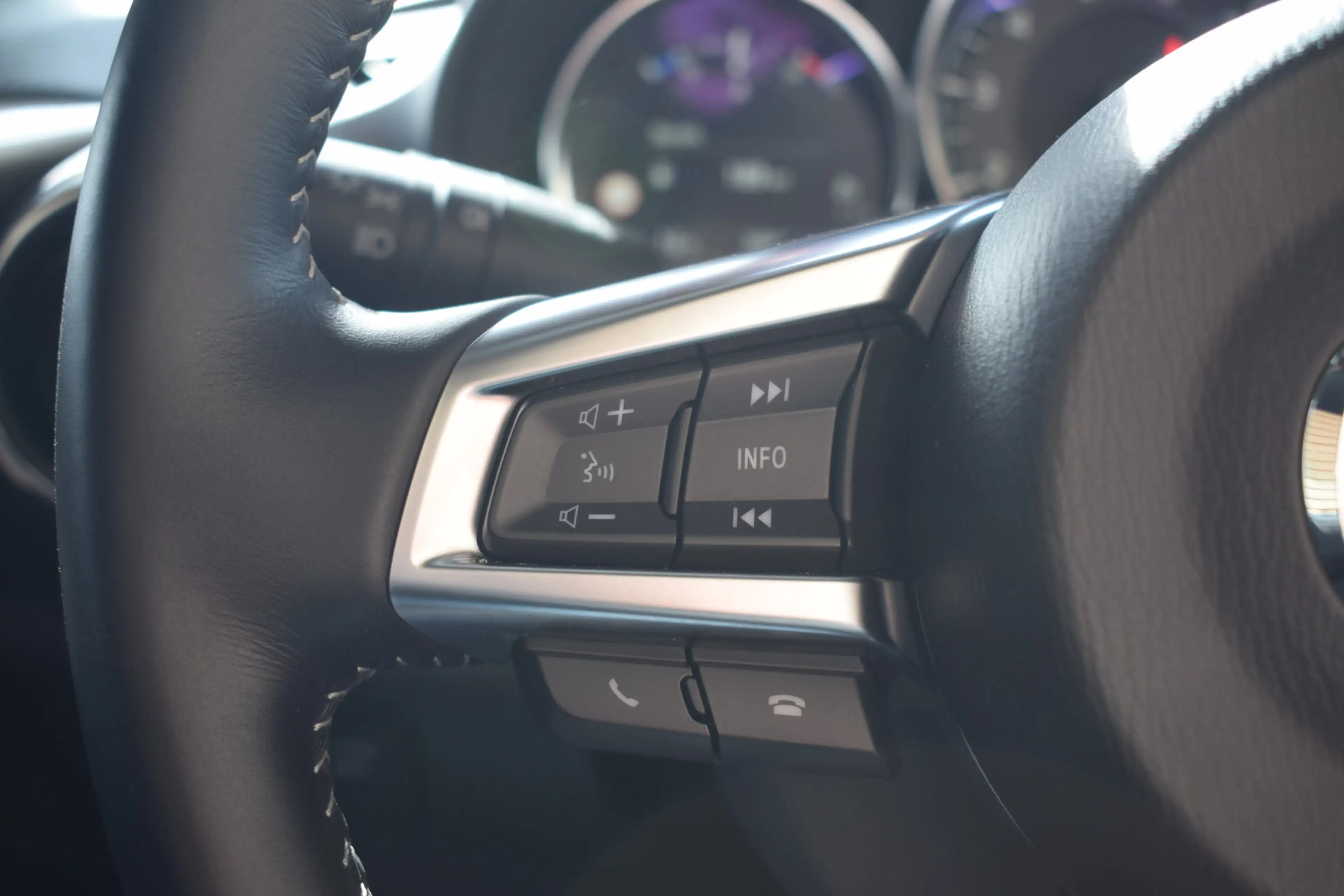 Mazda MX-5 2.0 SkyActiv-G 184 Kazari — photo 19
