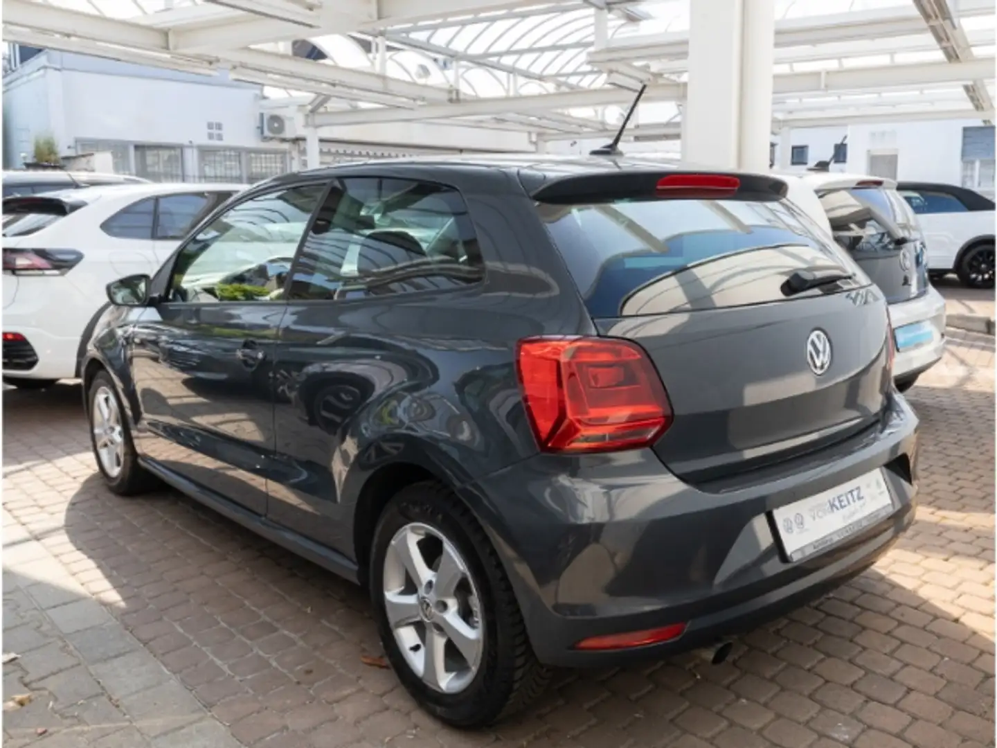 Volkswagen Polo V Highline BMT Start-Stopp 1.0 TSI Gris - 2