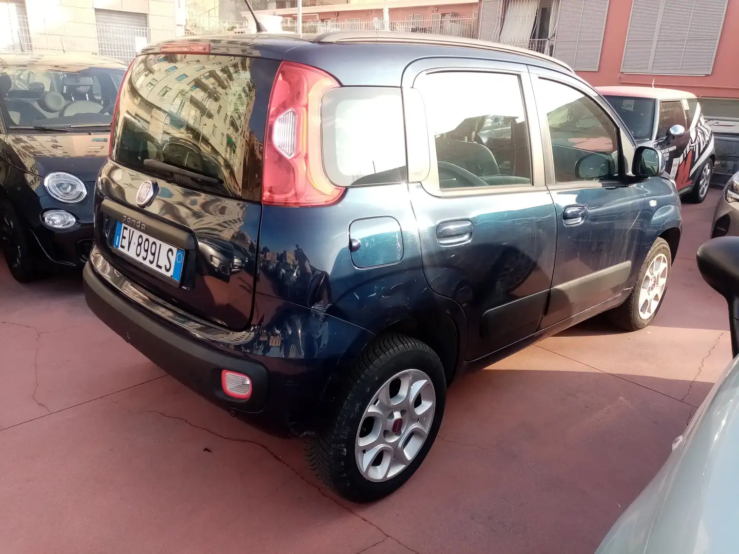 Fiat Panda Panda 0.9 t.air t. natural power Lounge 80cv Blauw - 2