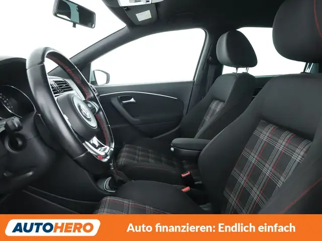 Volkswagen Polo view 10