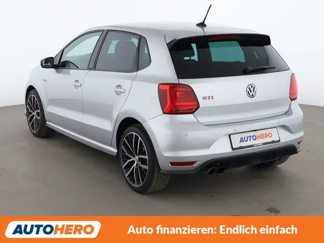 Volkswagen Polo view 4
