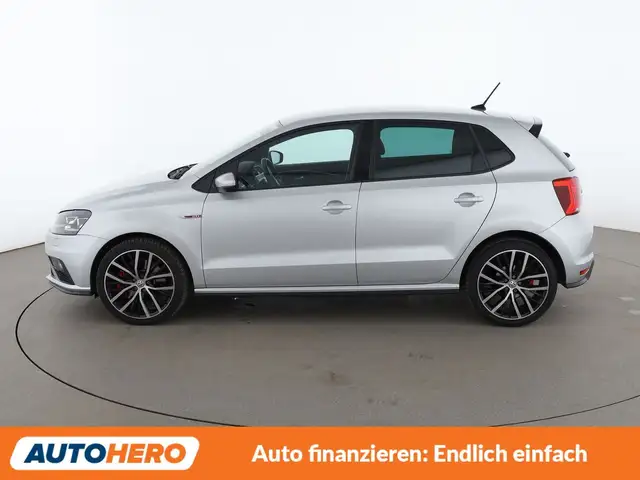 Volkswagen Polo view 3
