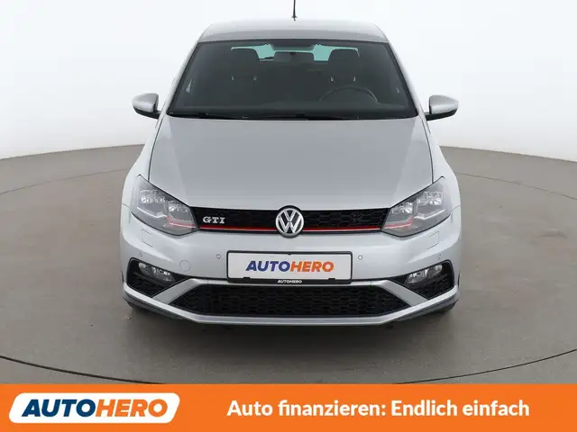 Volkswagen Polo view 9