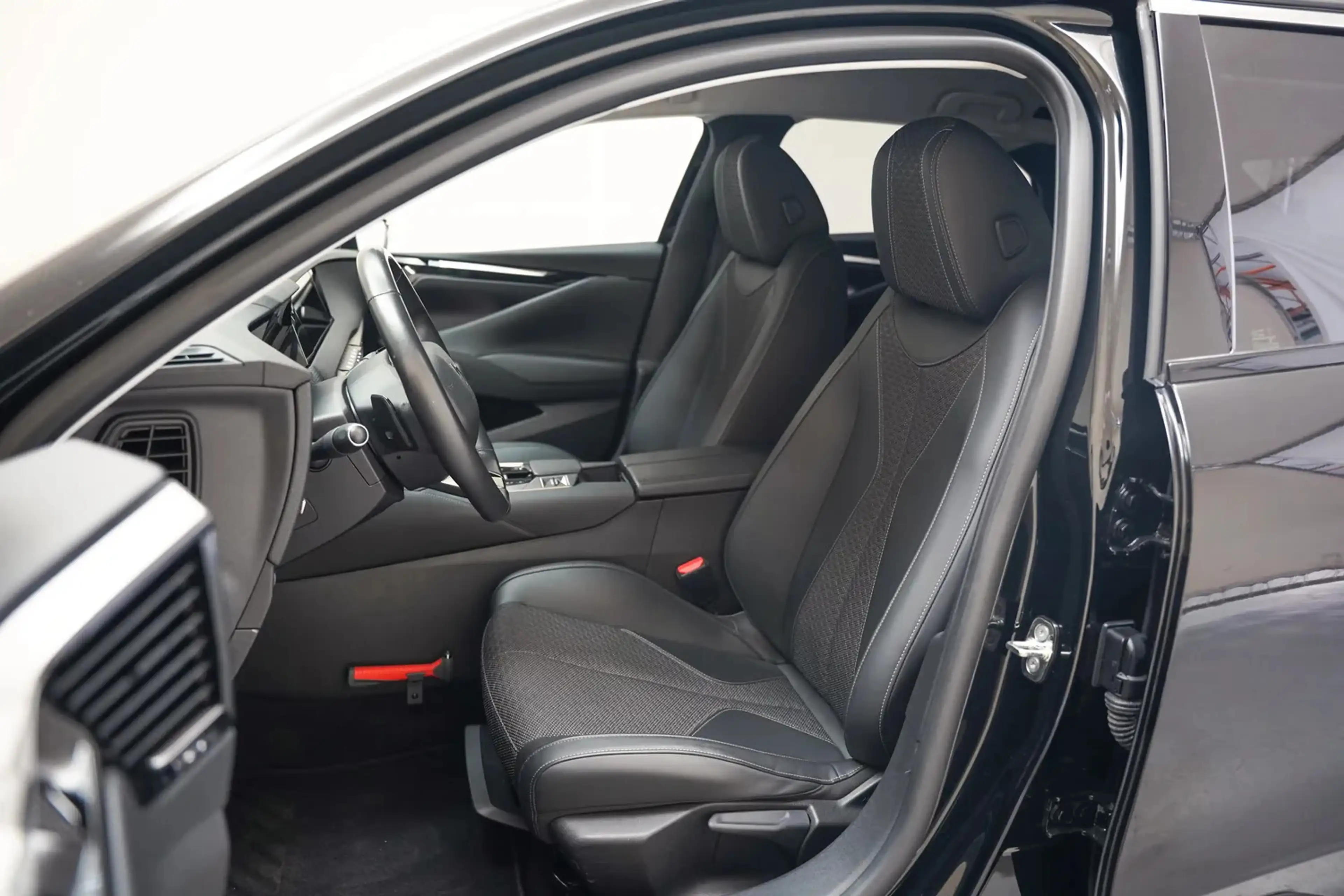 DS Automobiles DS 4 E-Tense 225 Bastille+ Aut. [ Adapt.cruise Navi Cam — photo 9