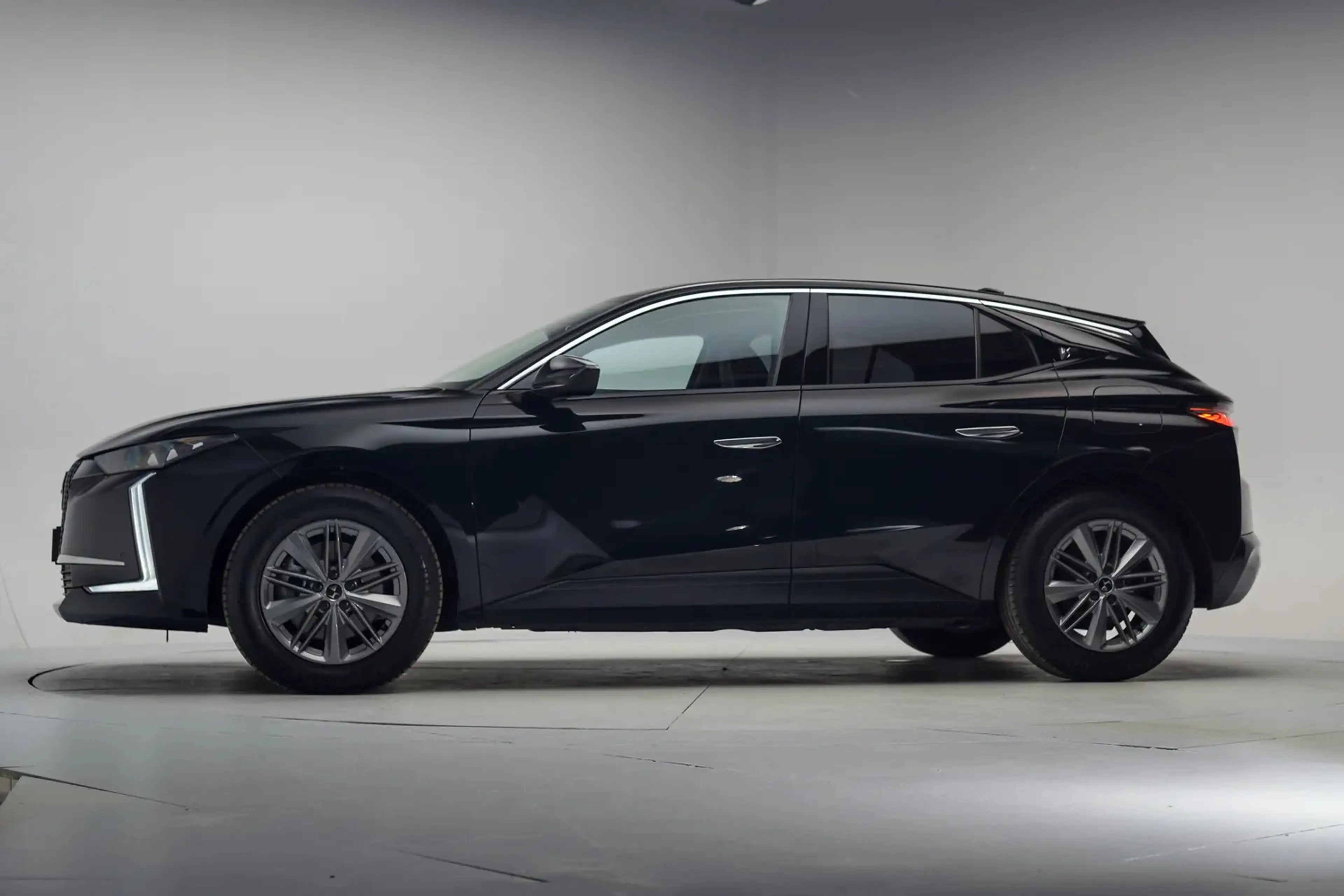 DS Automobiles DS 4 E-Tense 225 Bastille+ Aut. [ Adapt.cruise Navi Cam — photo 2