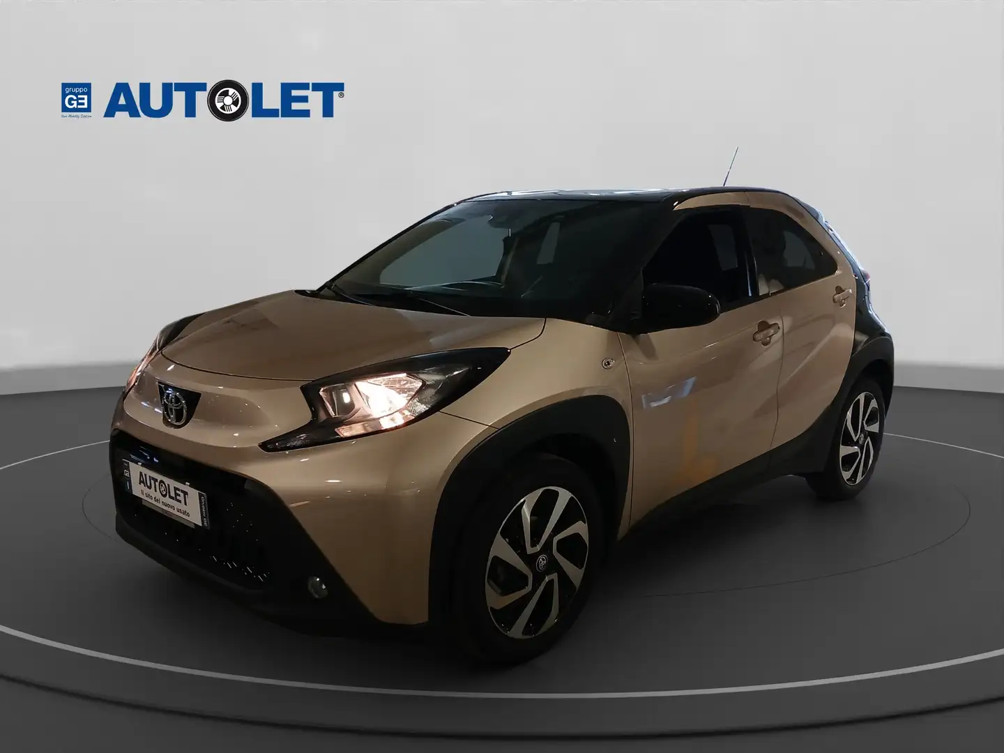 Toyota Aygo Aygo X 1.0 Trend Air 72cv Beige - 1