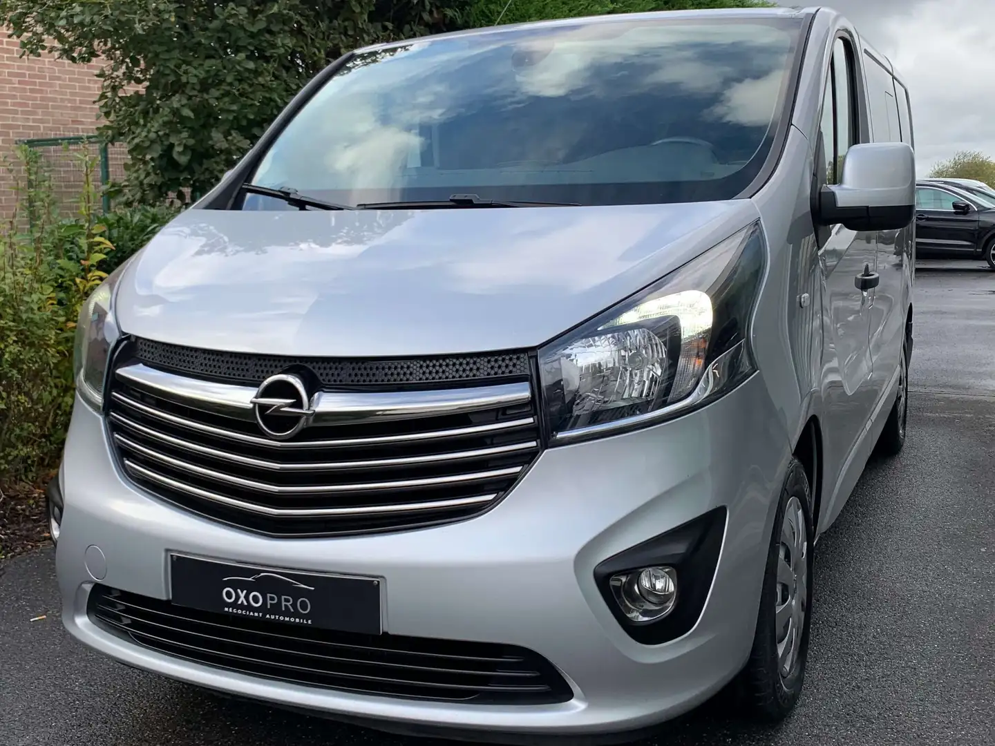 Opel Vivaro 1.6 CDTi / 9 Places / GPS / Camera / Airco/Cruise Gris - 2