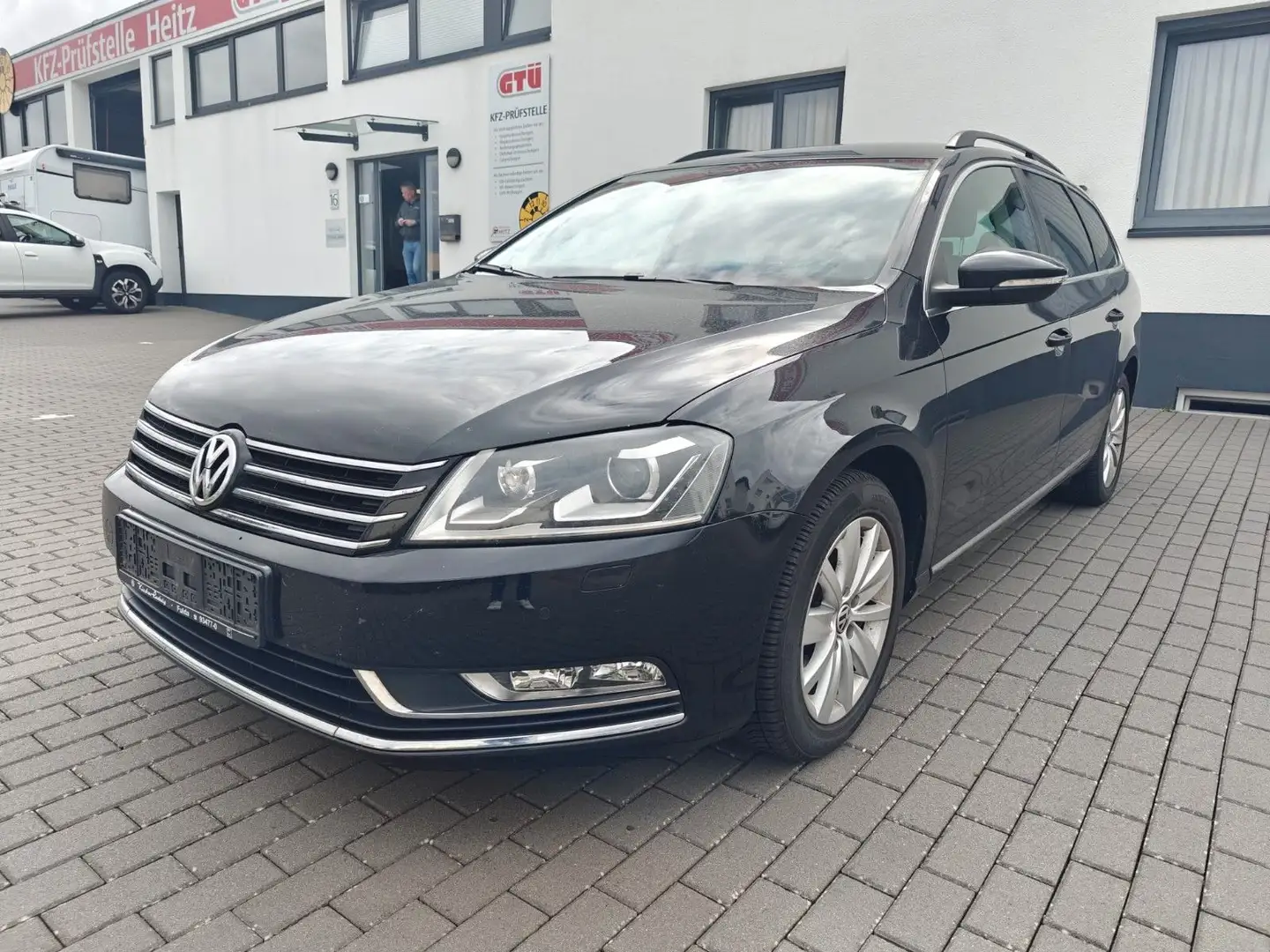 Volkswagen Passat Variant Comfortline BlueMotion* Automatik Noir - 1