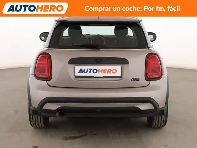 Mini Cooper Cooper view 5