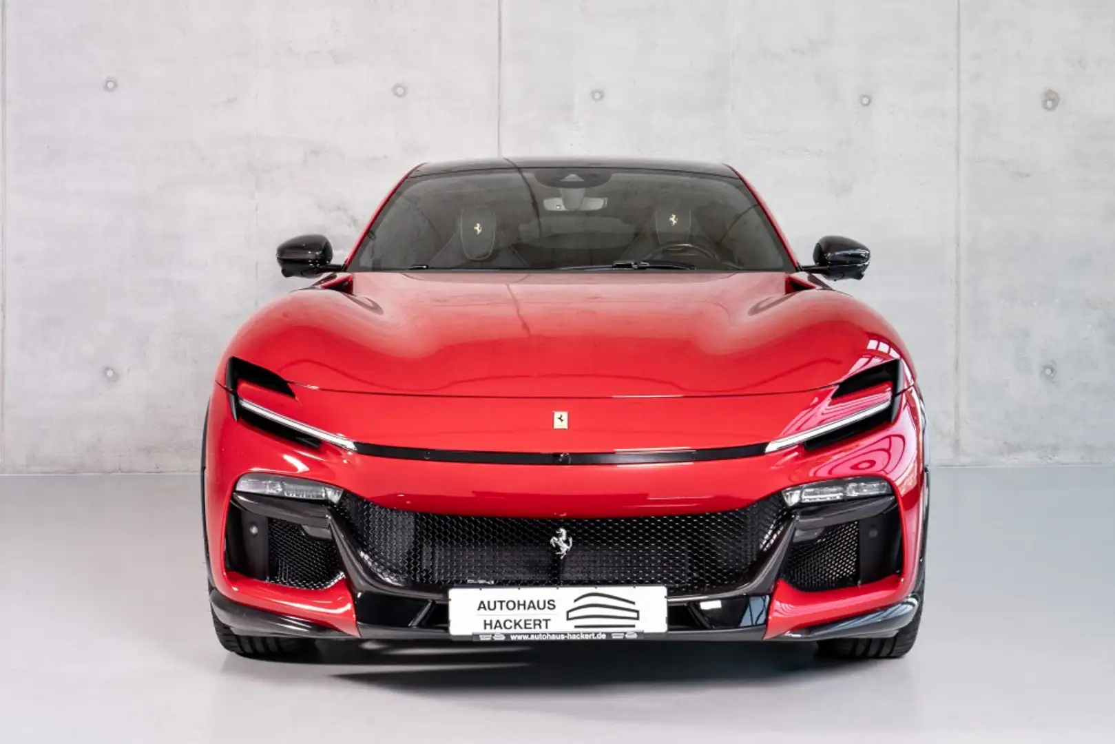 Ferrari Purosangue Full Carbon outside Rot - 2