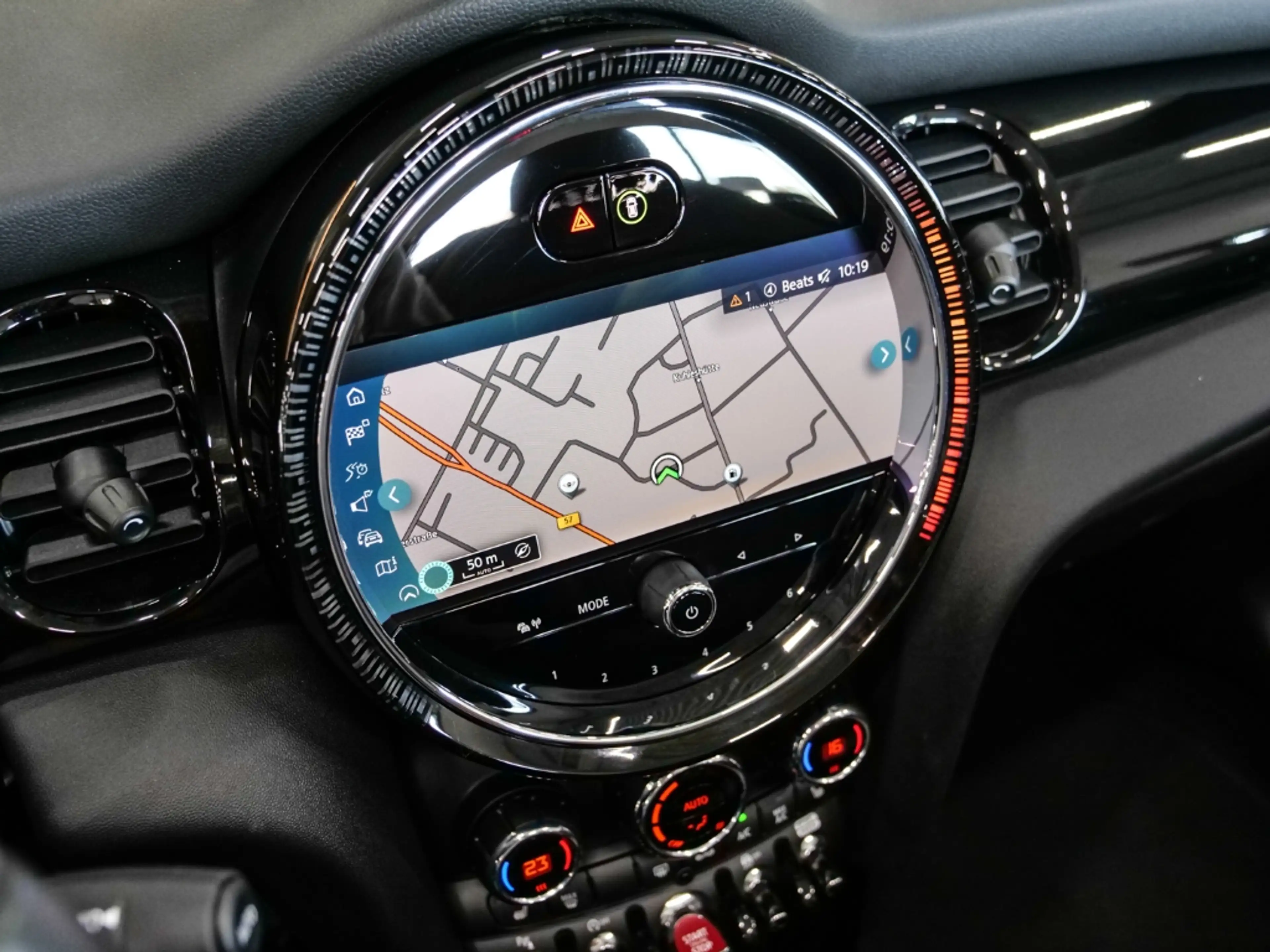 MINI Cooper Cabrio Classic Trim EU6d Park-Assistent El. Verdeck Digit — photo 15