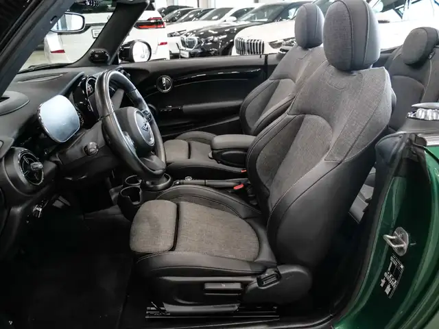 Mini Convertible view 8